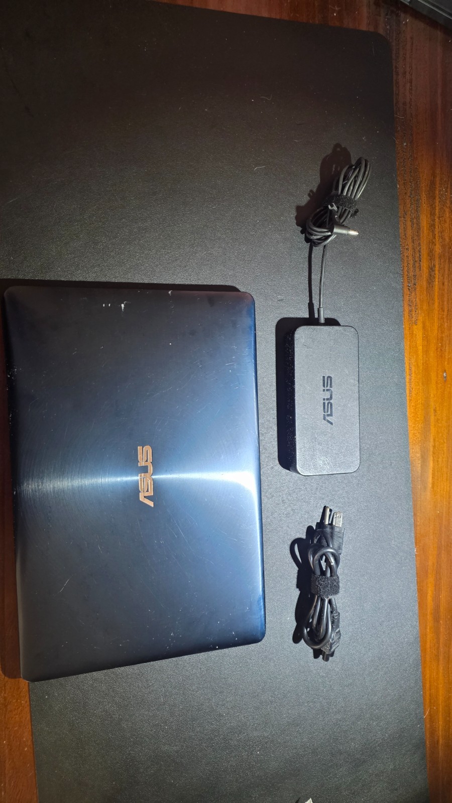 ASUS Zenbook Pro 15 UX580GE i9-8950HK 2TB Disk 16GB RAM Fingerprint + Screenpad