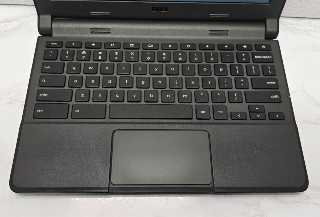 Dell Chromebook 11 P22T 11.6 inch (16GB, Intel Celeron, 2.16 GHz, 4GB) Laptop