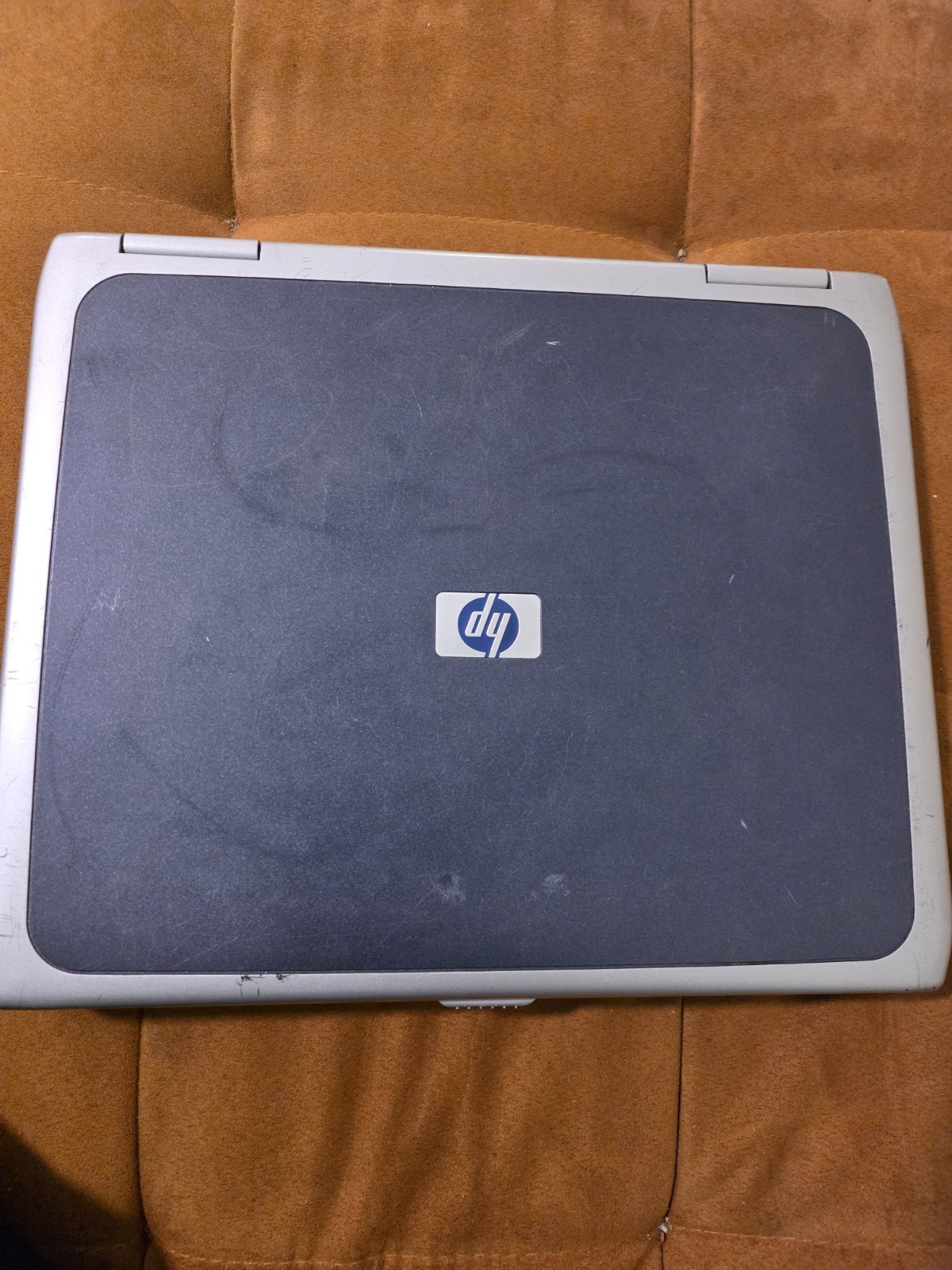 HP Pavilion ze4900 15in Laptop Celeron M 1.40GHz 256MB 40GB HDD XP Home