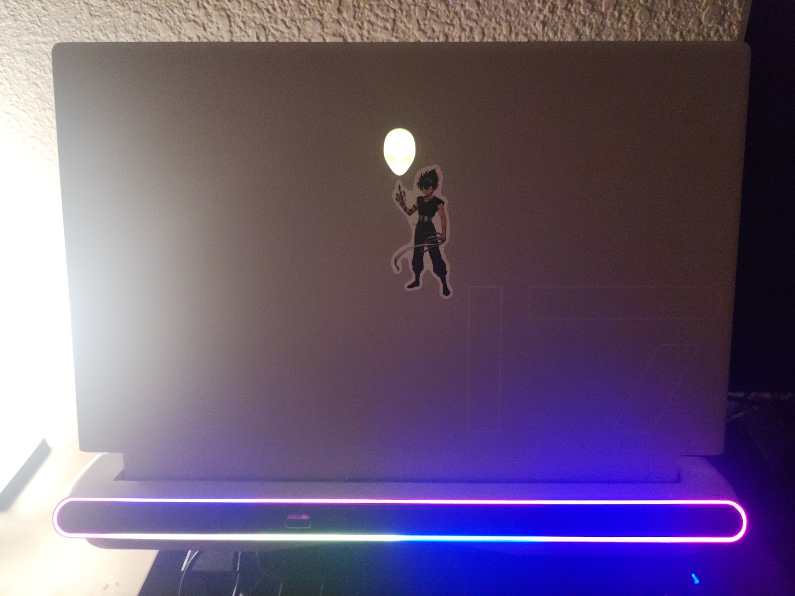 Alienware X17 R1, i7 11800h, RTX 3080, 32 GB RAM, OG Box, 2 TB SSD, RGB TouchPad