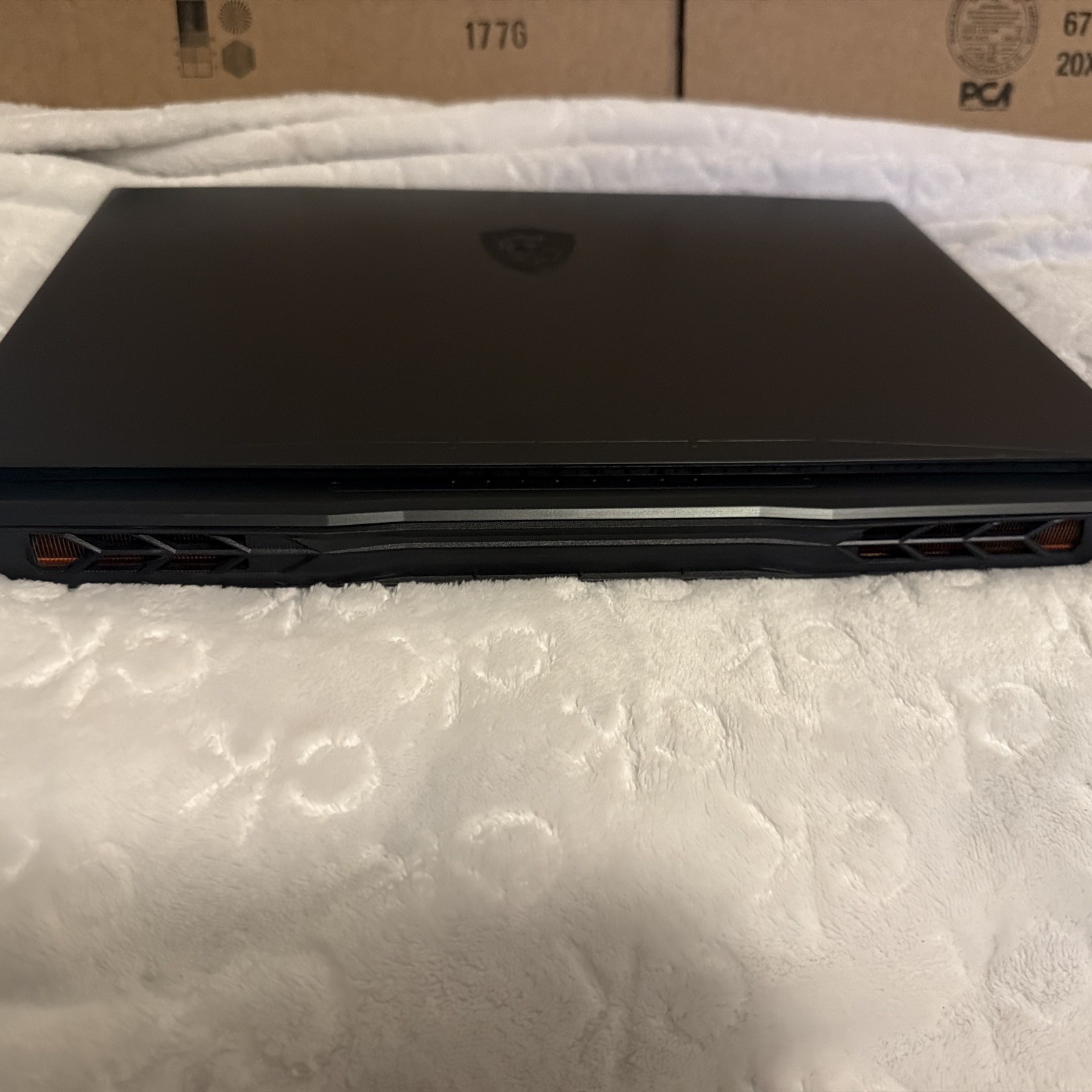 MSI Katana 15 HX B14WEK-001US 15.6″ Gaming Laptop i7-14650HX 5050 16GB 512GB