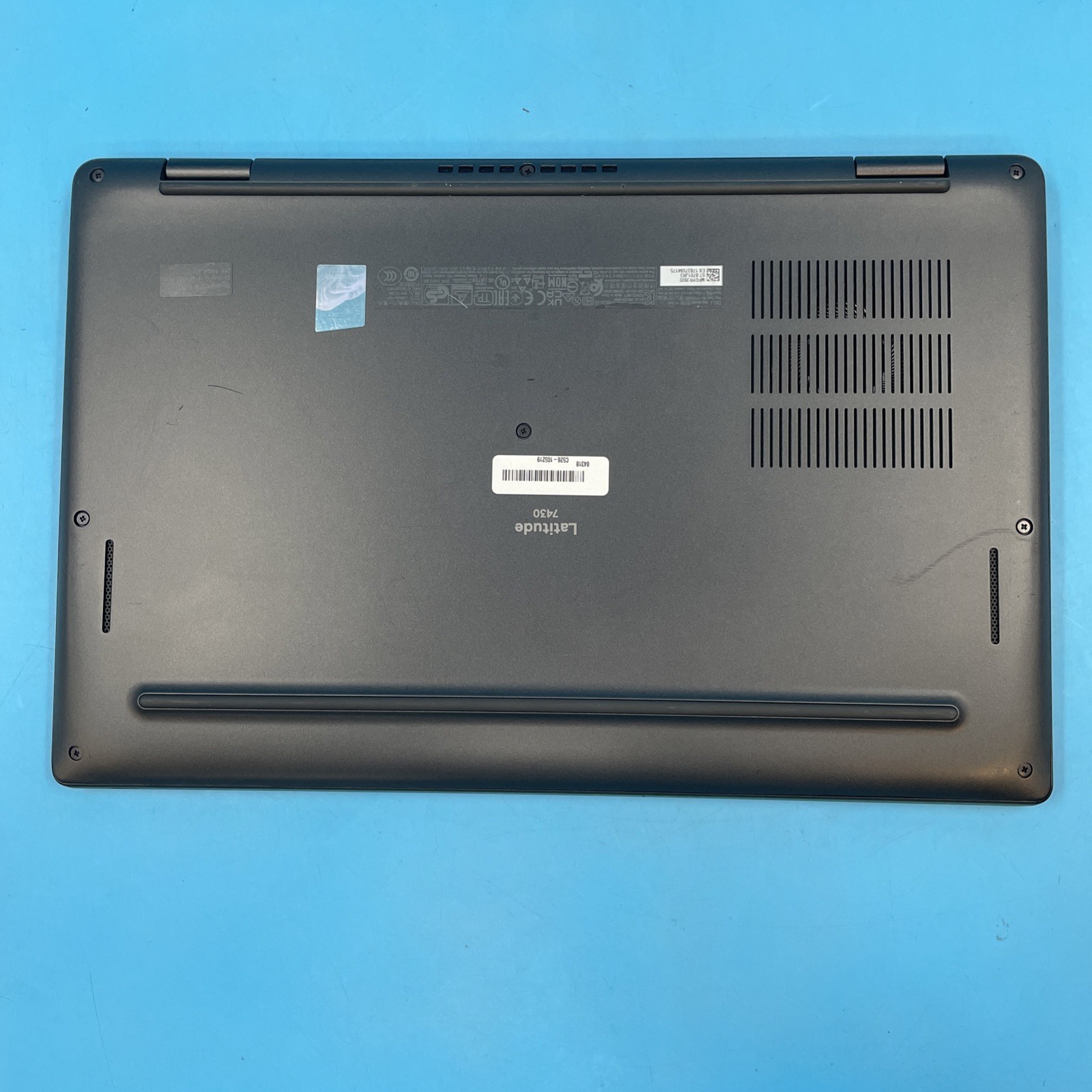 Dell Latitude 7430 | i5-1240P | 16GB RAM | 256GB SSD | NO OS | 98% BATTERY