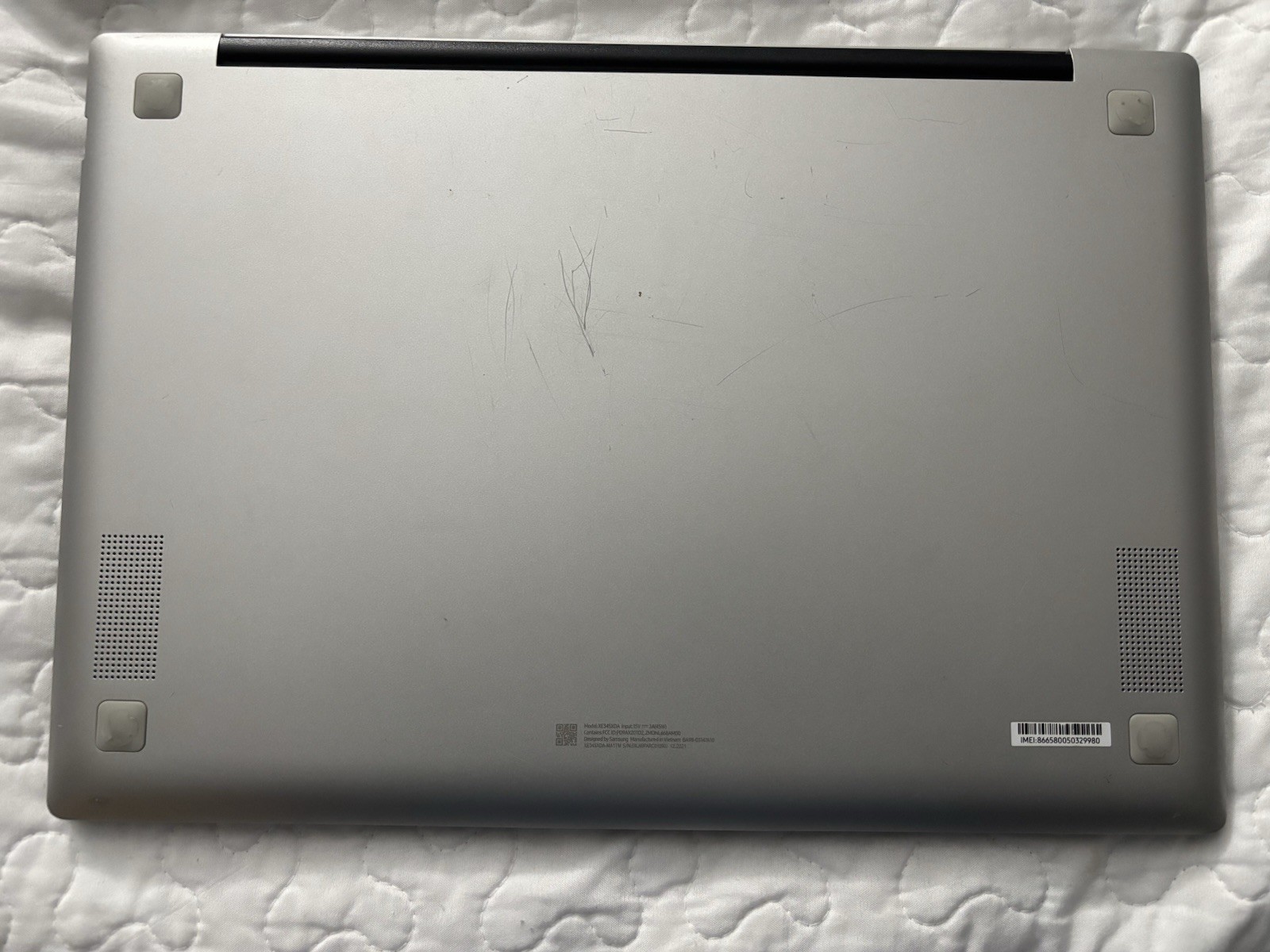 Samsung Galaxy Chromebook Go, Broken Display, Functioning Backlight