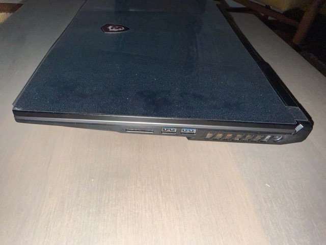 MSI GP75 10SFK-219 i7-10750H RTX 2070 64GB RAM 2TB SSD 240Hz Win11