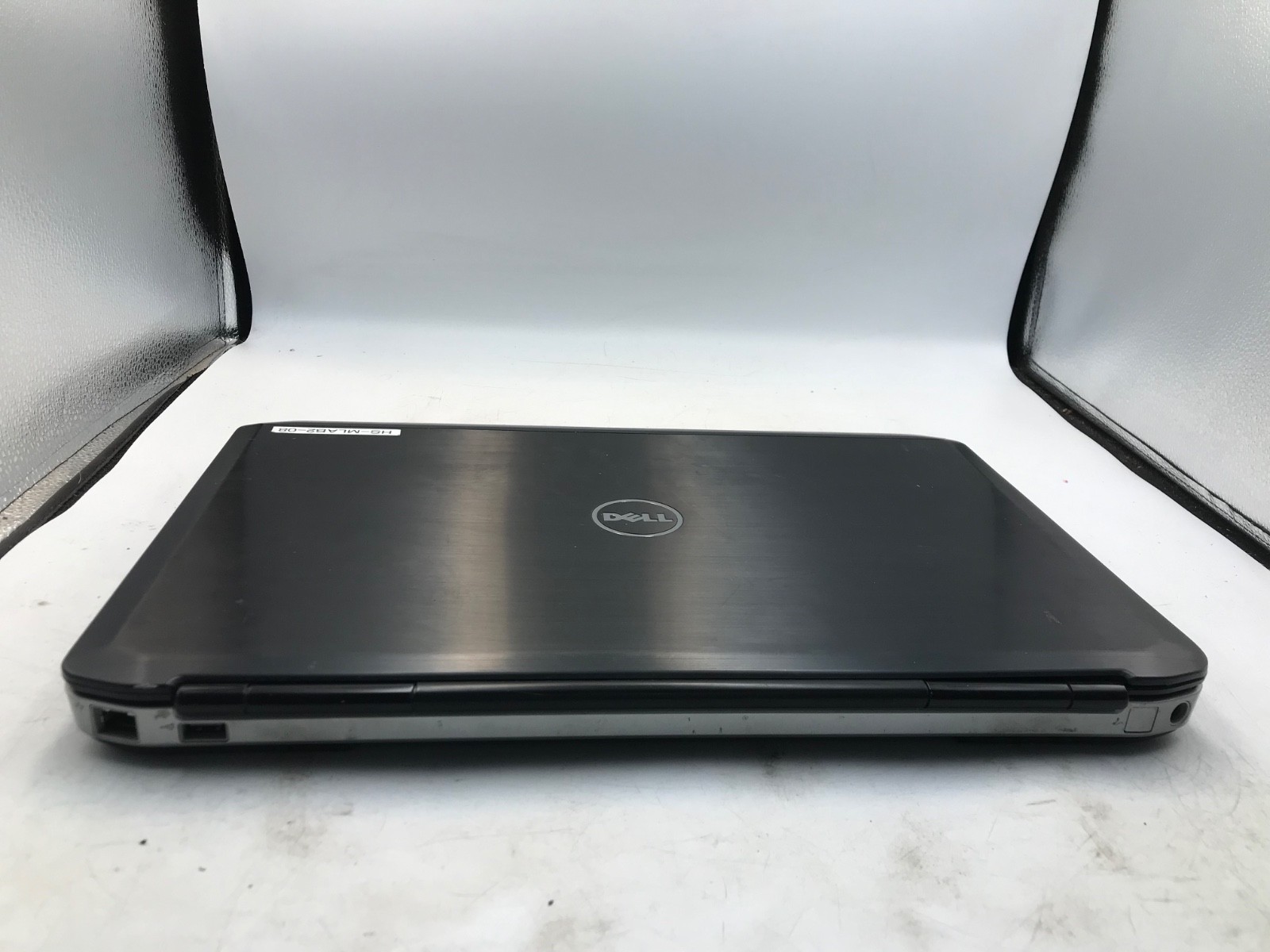 Dell Latitude E5530 Intel Core i3-3110M 2.4 GHz 15″ Laptop-POWERS/BAD DISPLAY-MZ