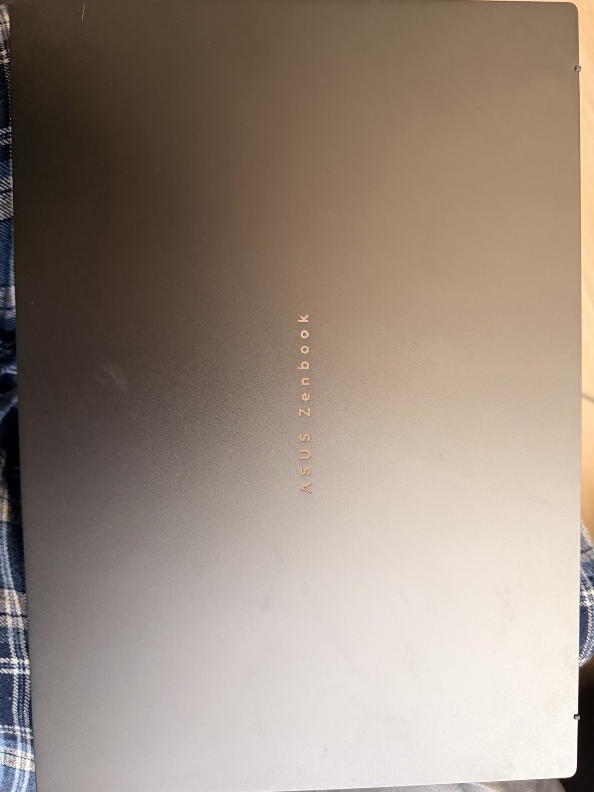 ASUS Zenbook 14 UM3405GA 14″ Touch Ryzen AI 9 465 16GB 512GB SSD Gray