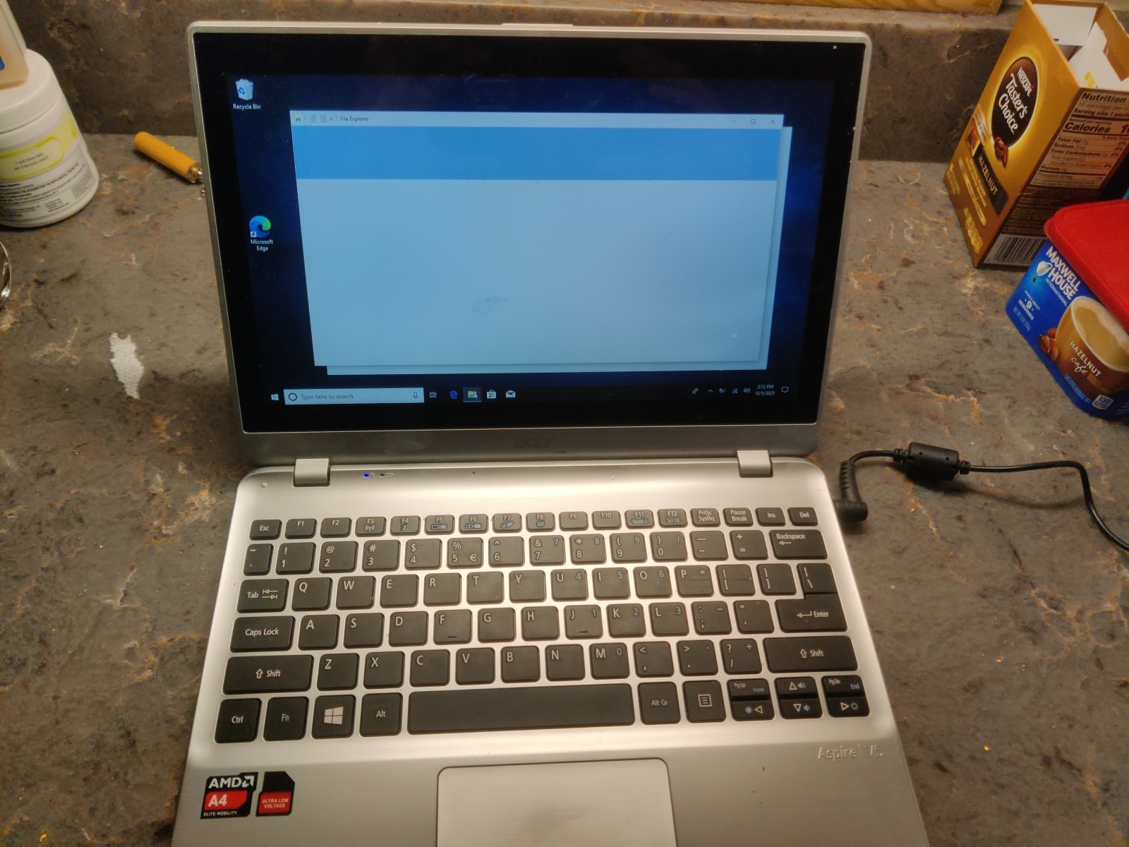 ACER Aspire V5-122P08 -Touch Screen Powers. On Parts Only Parts Worth It