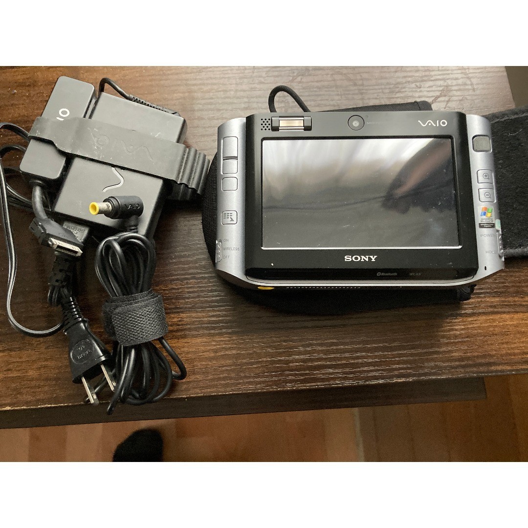 Sony VAIO VGN-UX90S UMPC Ultra-Mini PC Core Solo 1.2GHz 16GB Flash WinXP Rare