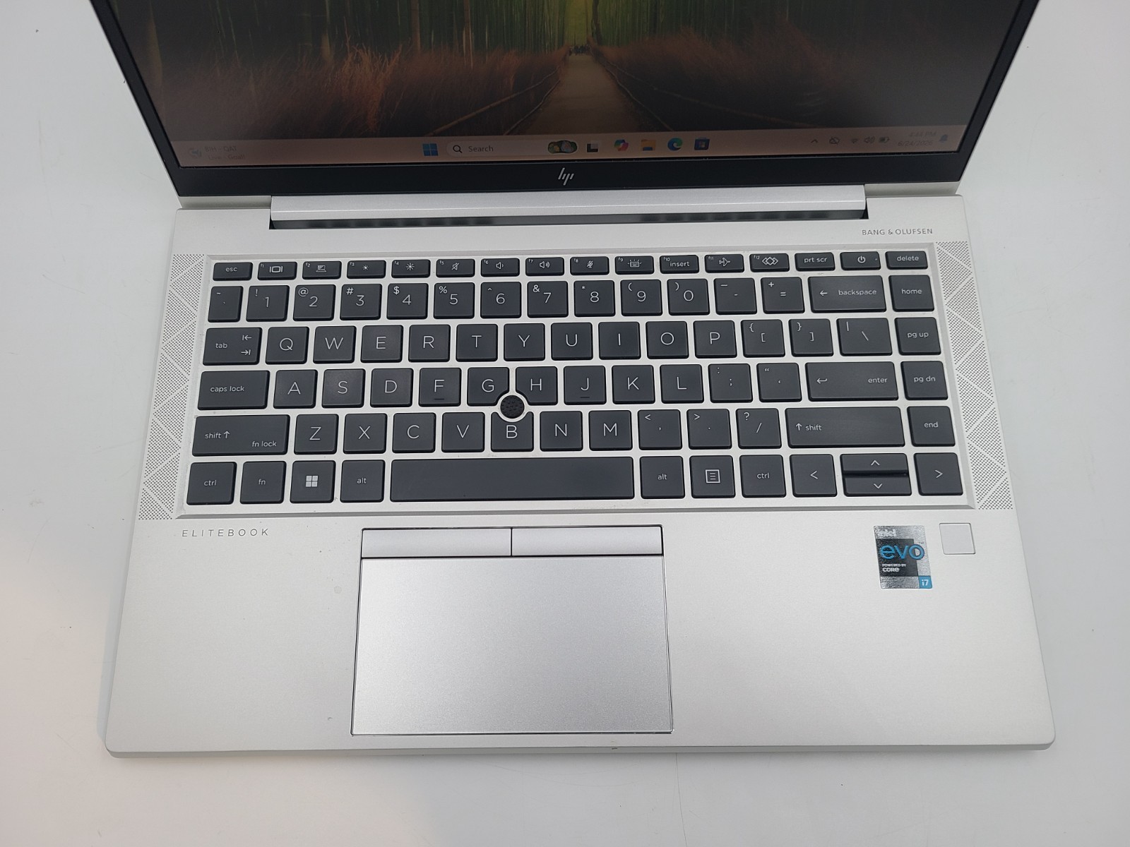 HP EliteBook 840 G8 i7-1165G7 2.70GHz 16GB Ram 512GB SSD Win 11 Pro