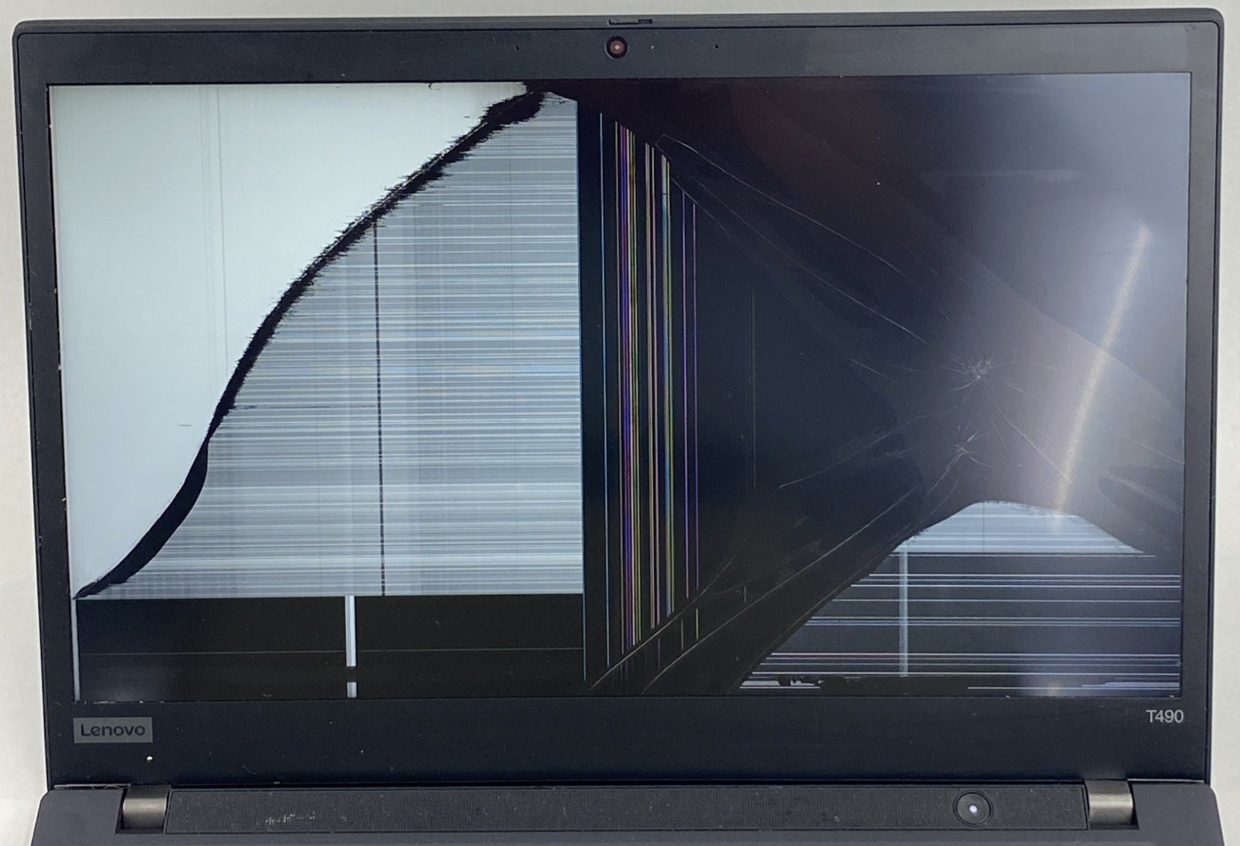 Lenovo ThinkPad T490 Core i5-8365U 1.60GHz 8GB RAM 14″ No HDD/OS BAD SCREEN