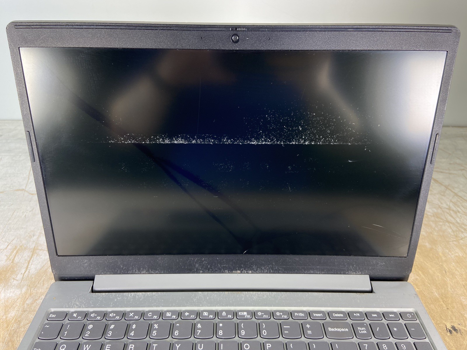 LENOVO IDEAPAD L340-15API AMD RYZEN 3 3200U @ 2.6GHz, 8GB RAM, NO HDD/OS-(PARTS)