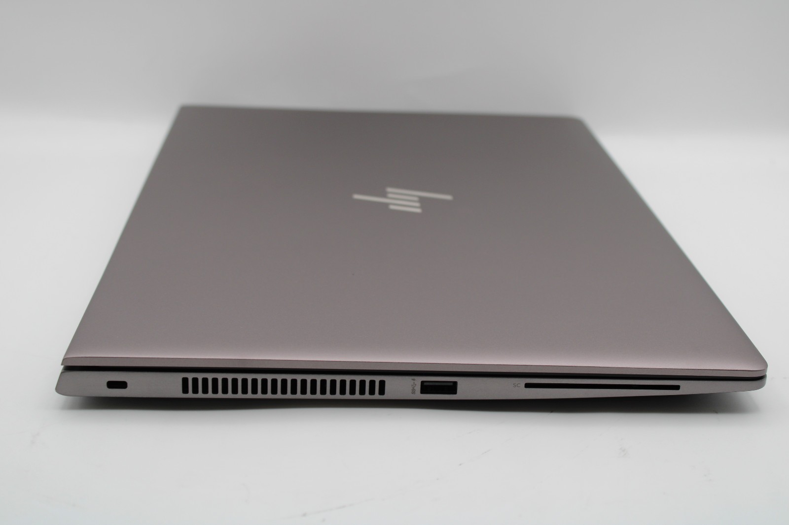 HP ZBook 15u G5 i7-8550U @ 1.8 GHz 16GB RAM 512GB SSD Radeon WX 3100 Win 11 Home