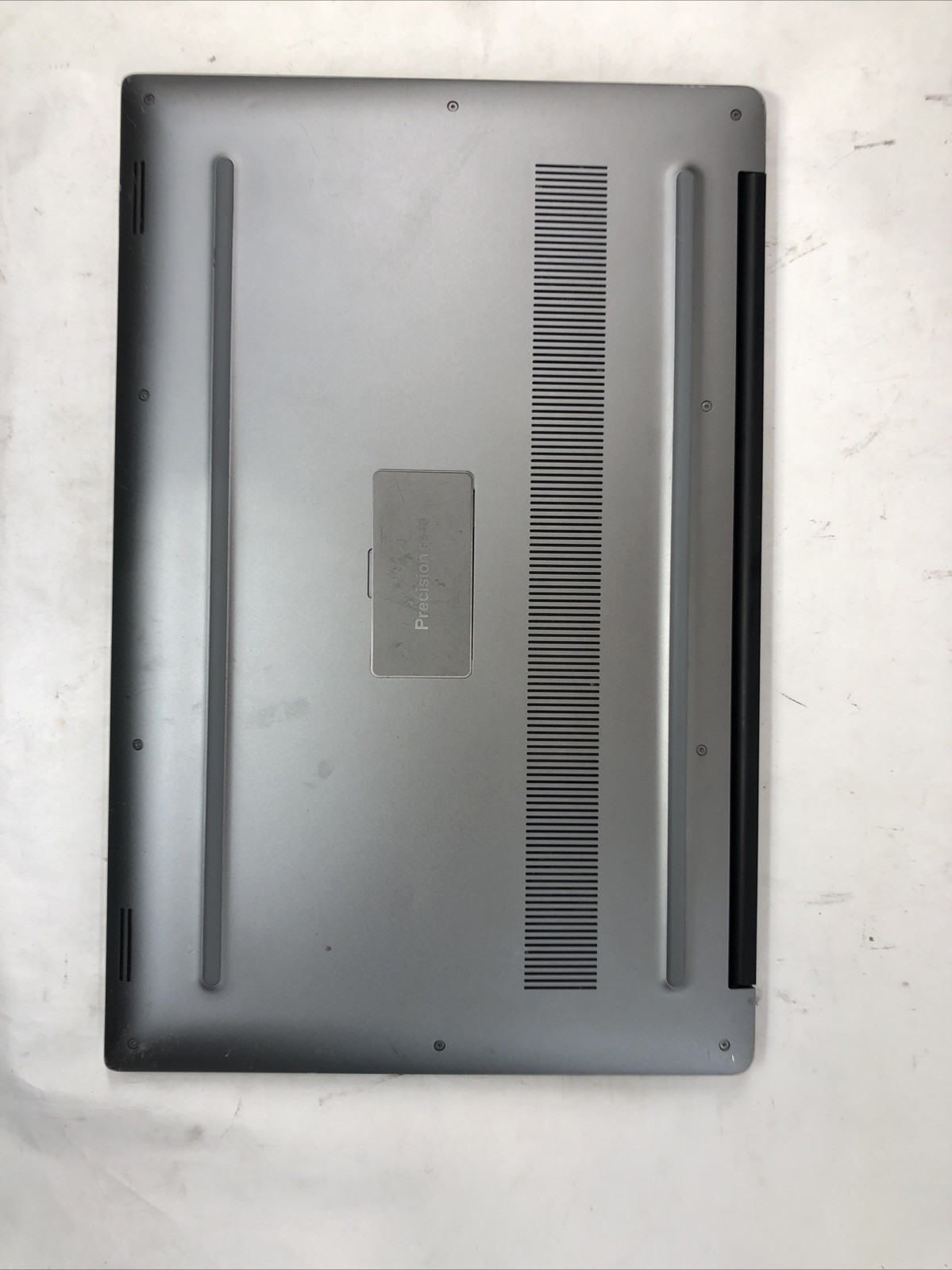 Dell Precision 5540, Intel Xeon E-2276M, Quadro T2000, 16GB RAM, NO SSD/OS PARTS