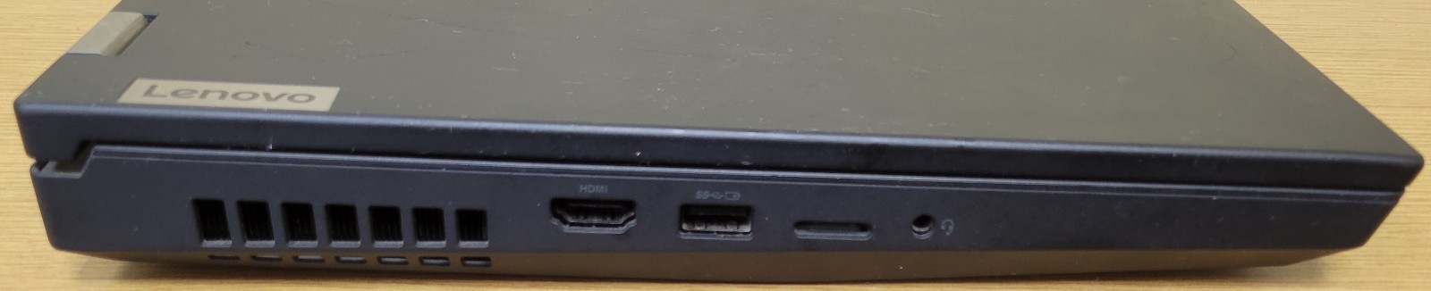 Lenovo ThinkPad P15 Gen1 i7-10750H 2.60GHz 16GB 256GB NVMe Quadro T1000 No OS