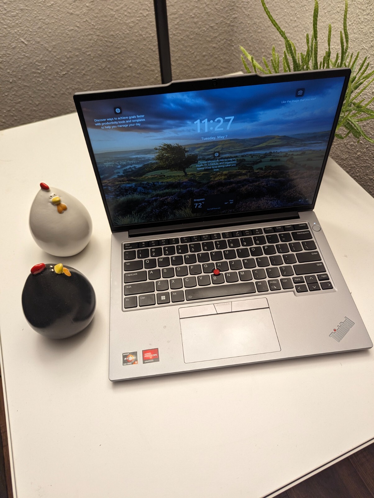 lenovo thinkpad e14 gen 5 AMD 14″ – Arctic Grey