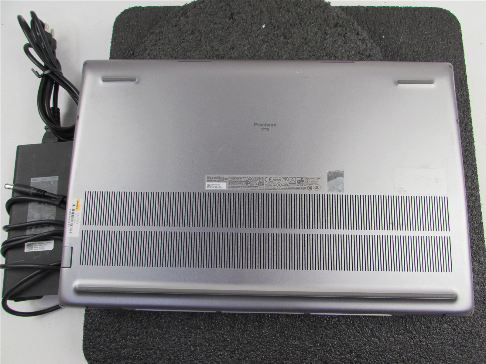 DELL PRECISION 7770 FHD I7-12850HX 512GB 32GB RAM RTX A3000 WIN 11 PRO NO BATT