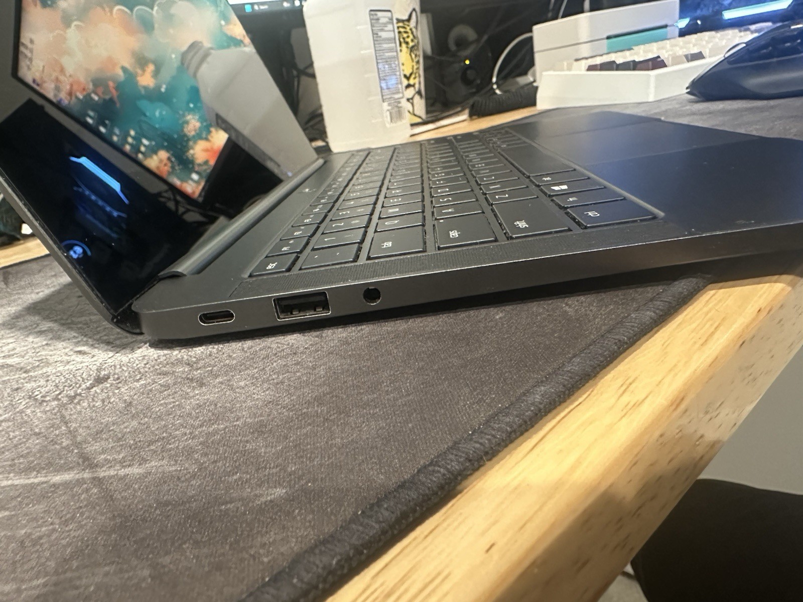 Razer Blade Stealth 13” Intel 7500U 2017 RZ09-0196 256Gb SSD 16Gb RAM Touchscrn