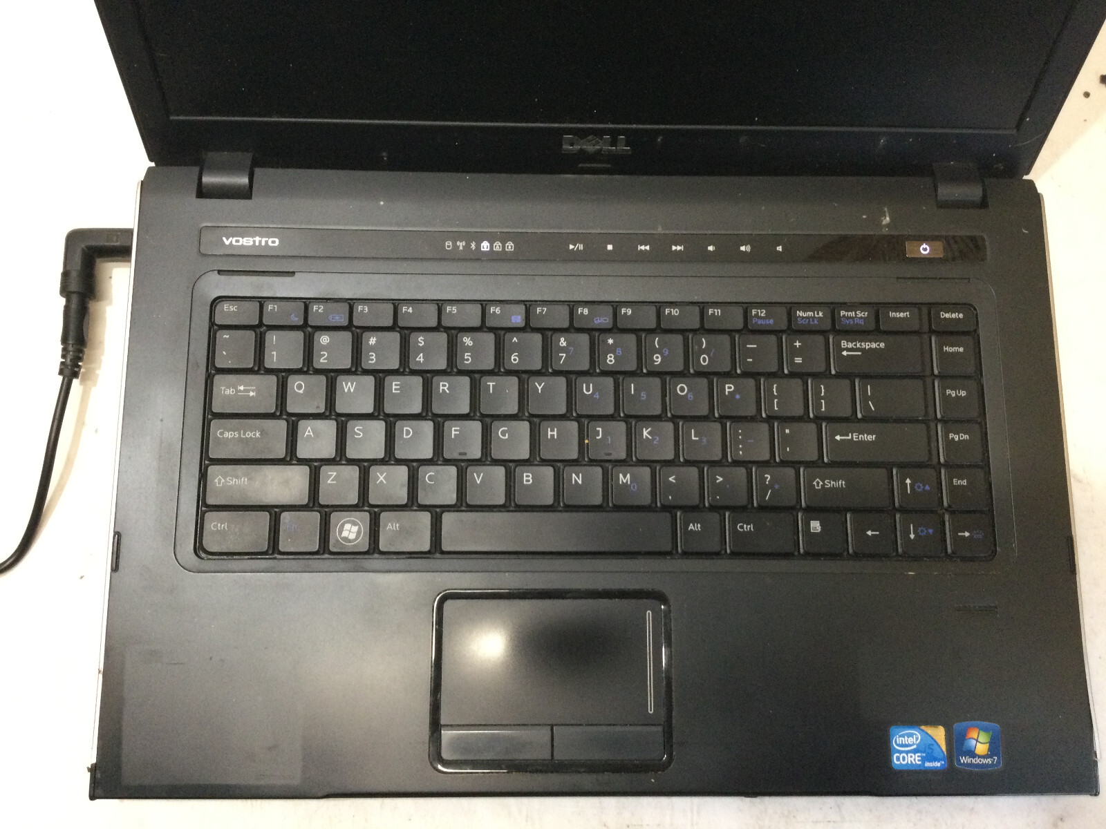 DELL VOSTRO 3500 – BOOTS TO BIOS – INTEL I5 M560 – NO RAM – READ DESCRIPTION -BB