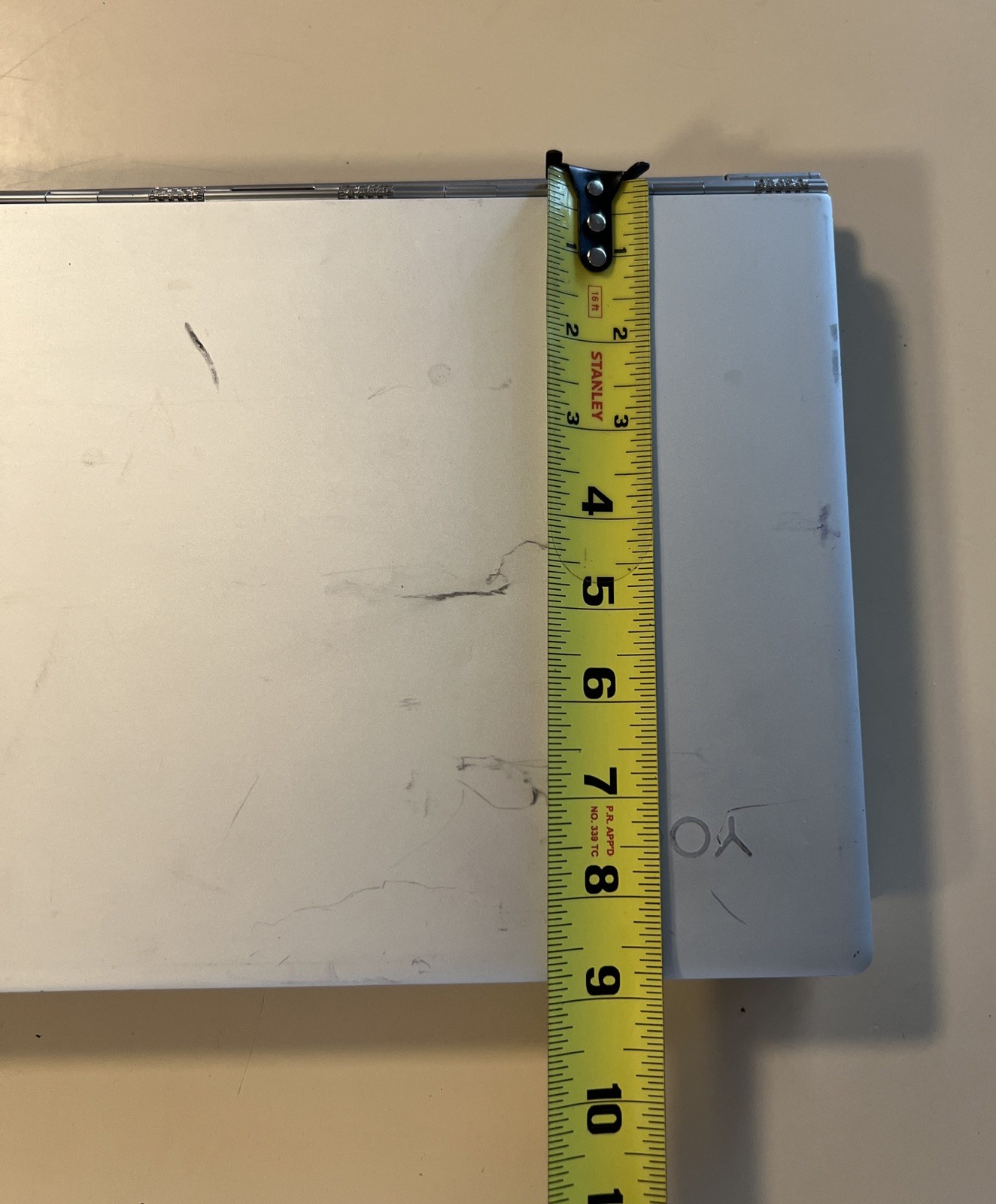 Lenovo Yoga 910-13IKB 14″ Touch 80VF Intel i7-7500U 2.7GHz 16G (For Parts)