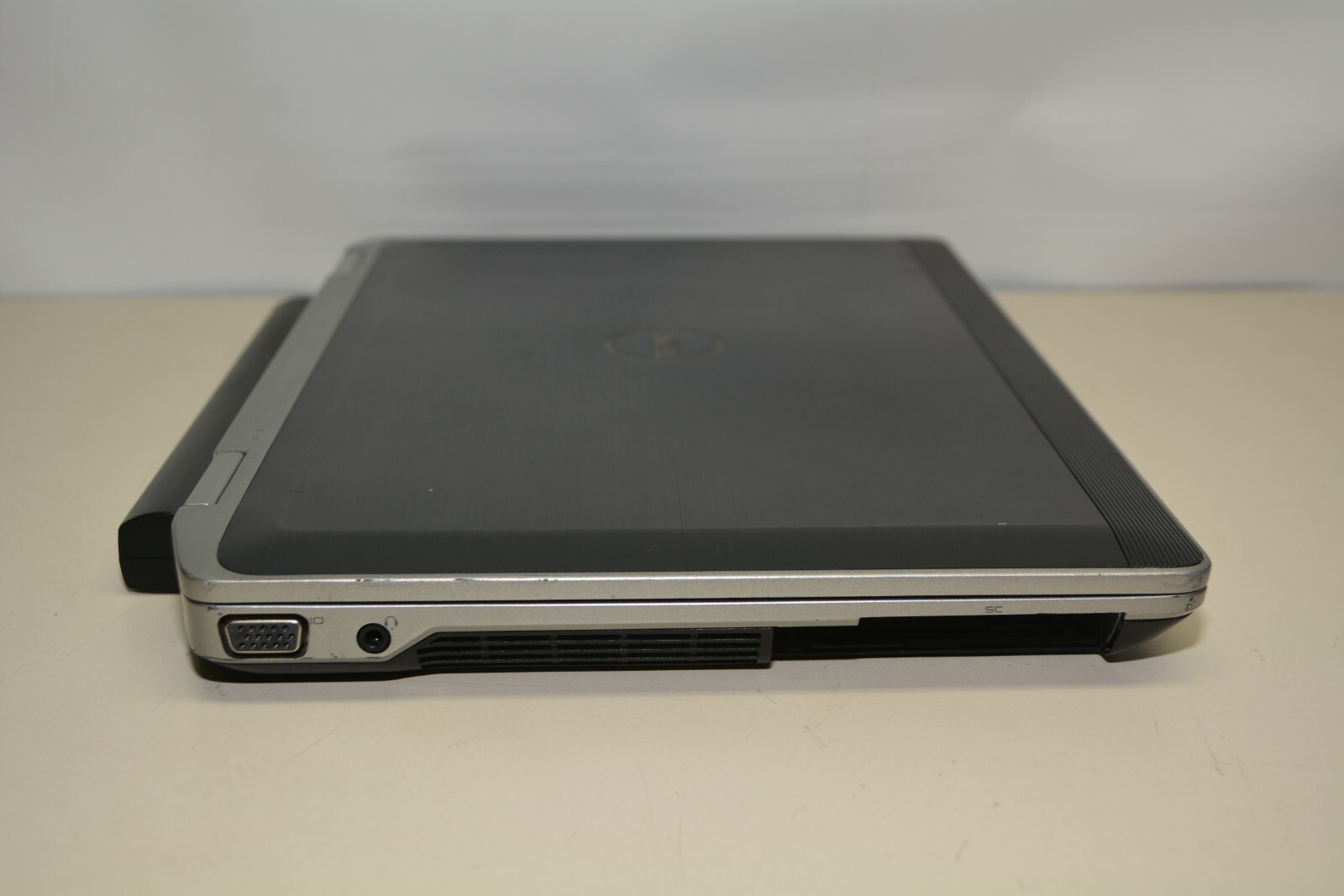 Dell Latitude E6320 i5-2520M 2.50GHz 4GB RAM No HDD #L217