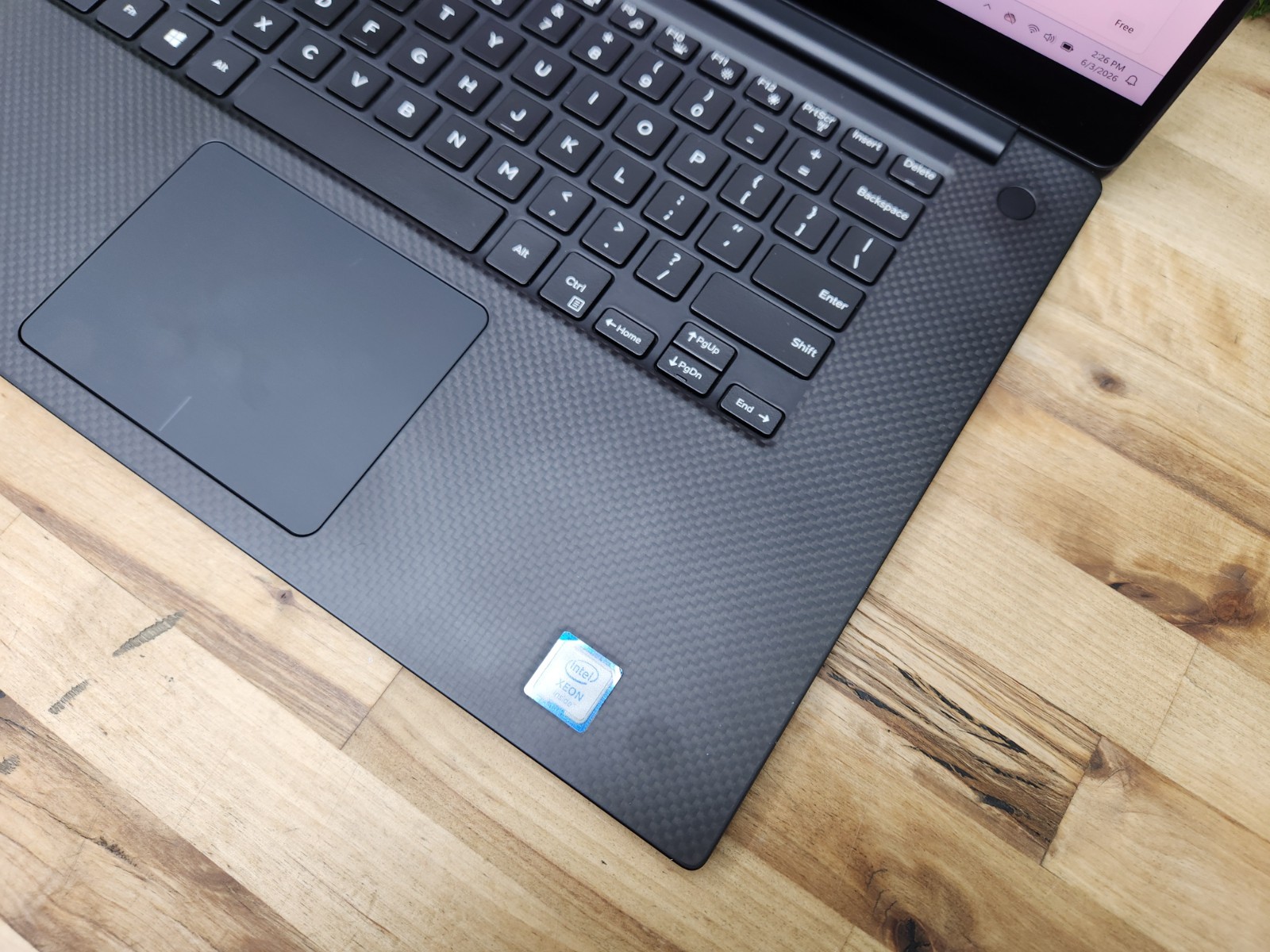 Dell Precision 5540 15.6″ 4K Touchscreen E-2276M 16GB 512GB SSD Quadro T2000 ~