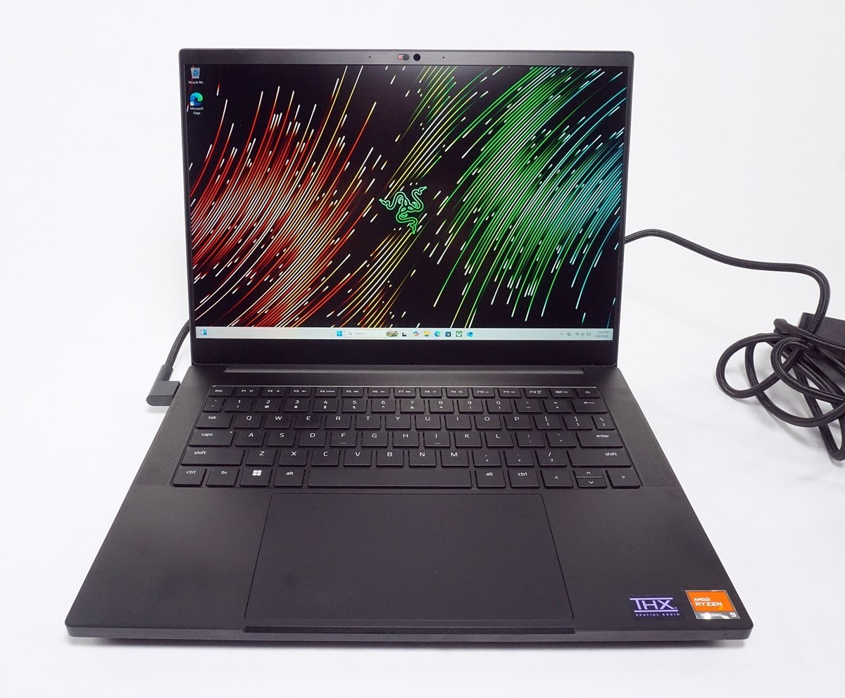 AS IS Razer Blade 14 240Hz AMD Ryzen 9 7940HS 16GB RAM 1TB SSD RTX 4060 READ!