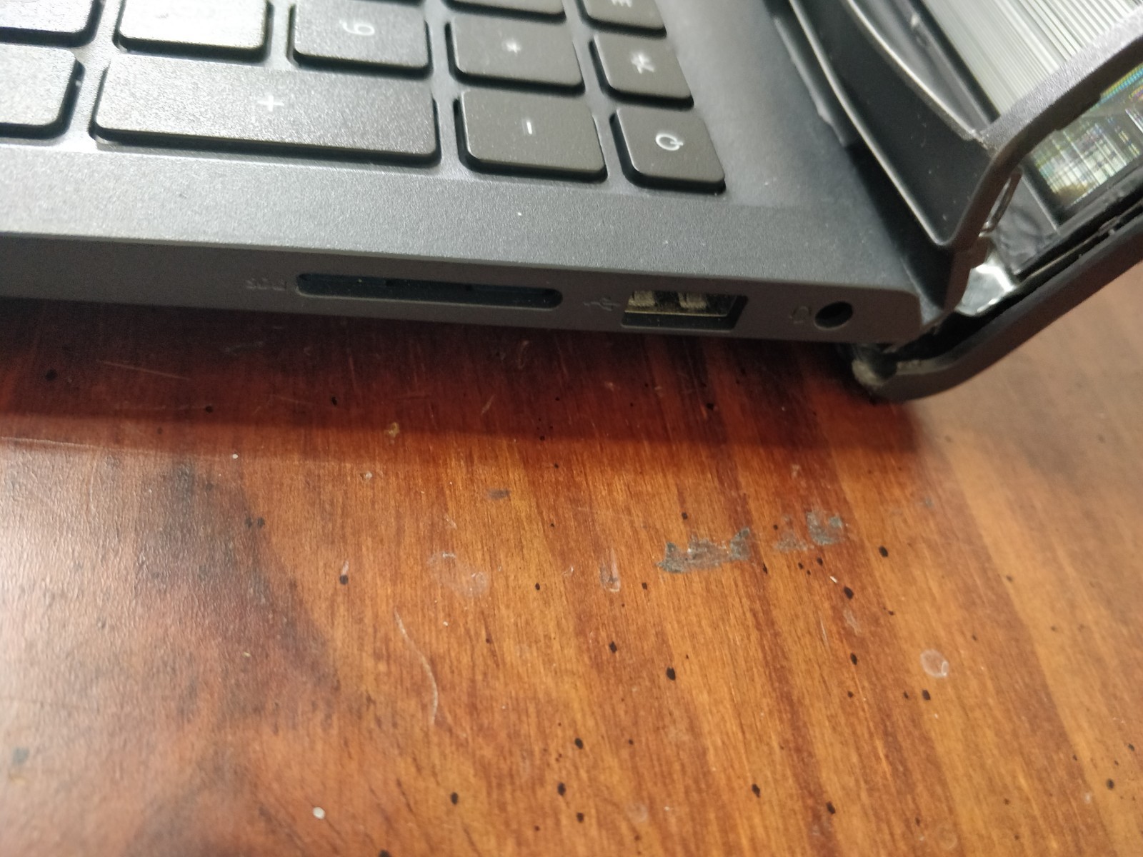 Dell Inspiron 15 3520 INTEL CORE I5-1155G7@2.40GHz 8GB RAM NO DRIVE PARTS 8988
