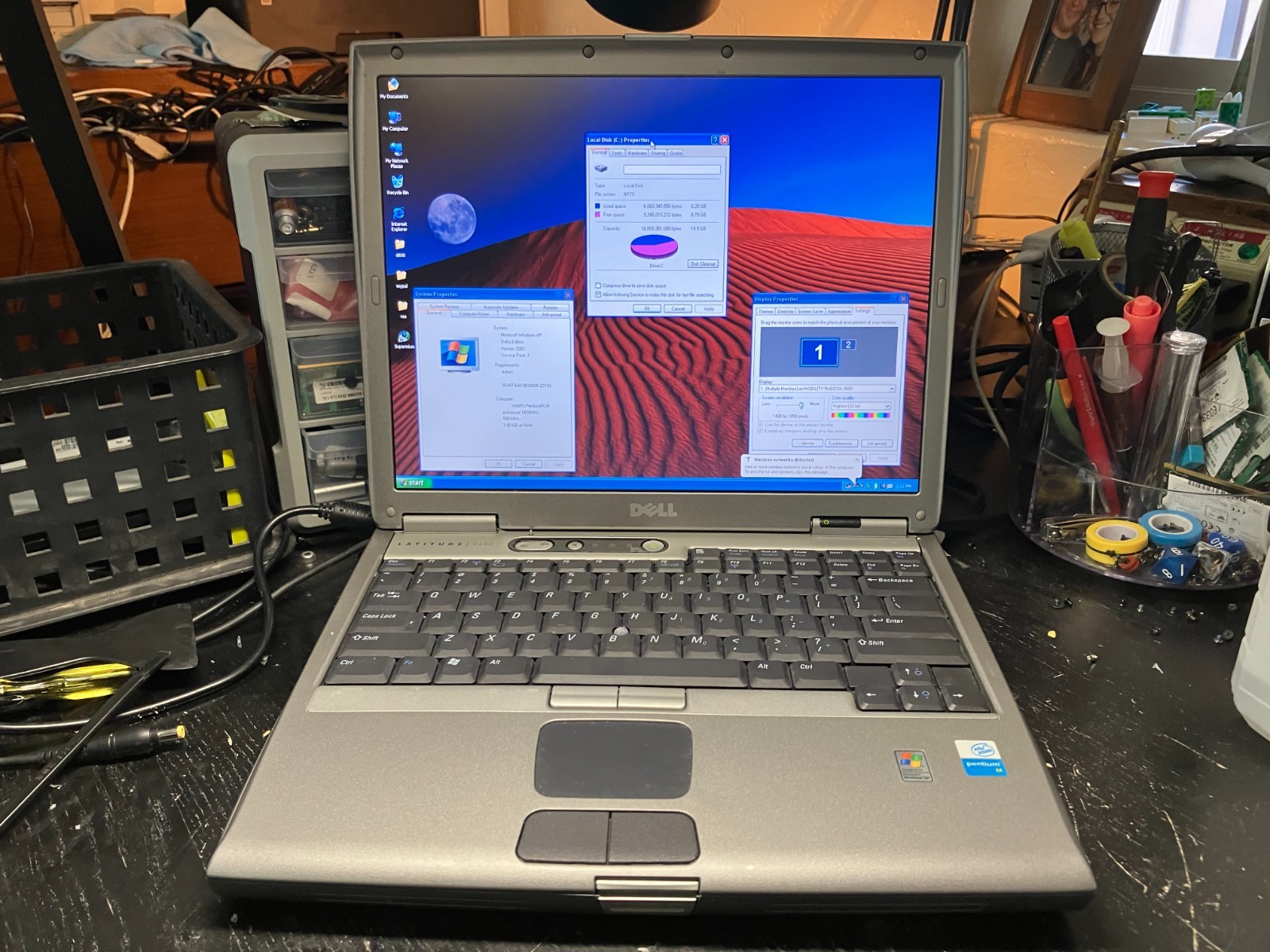 Dell Latitude D600 14″ Pent M 1.4GHz 1GB RAM 16GB SSD Mod Radeon GPU Wifi Win XP