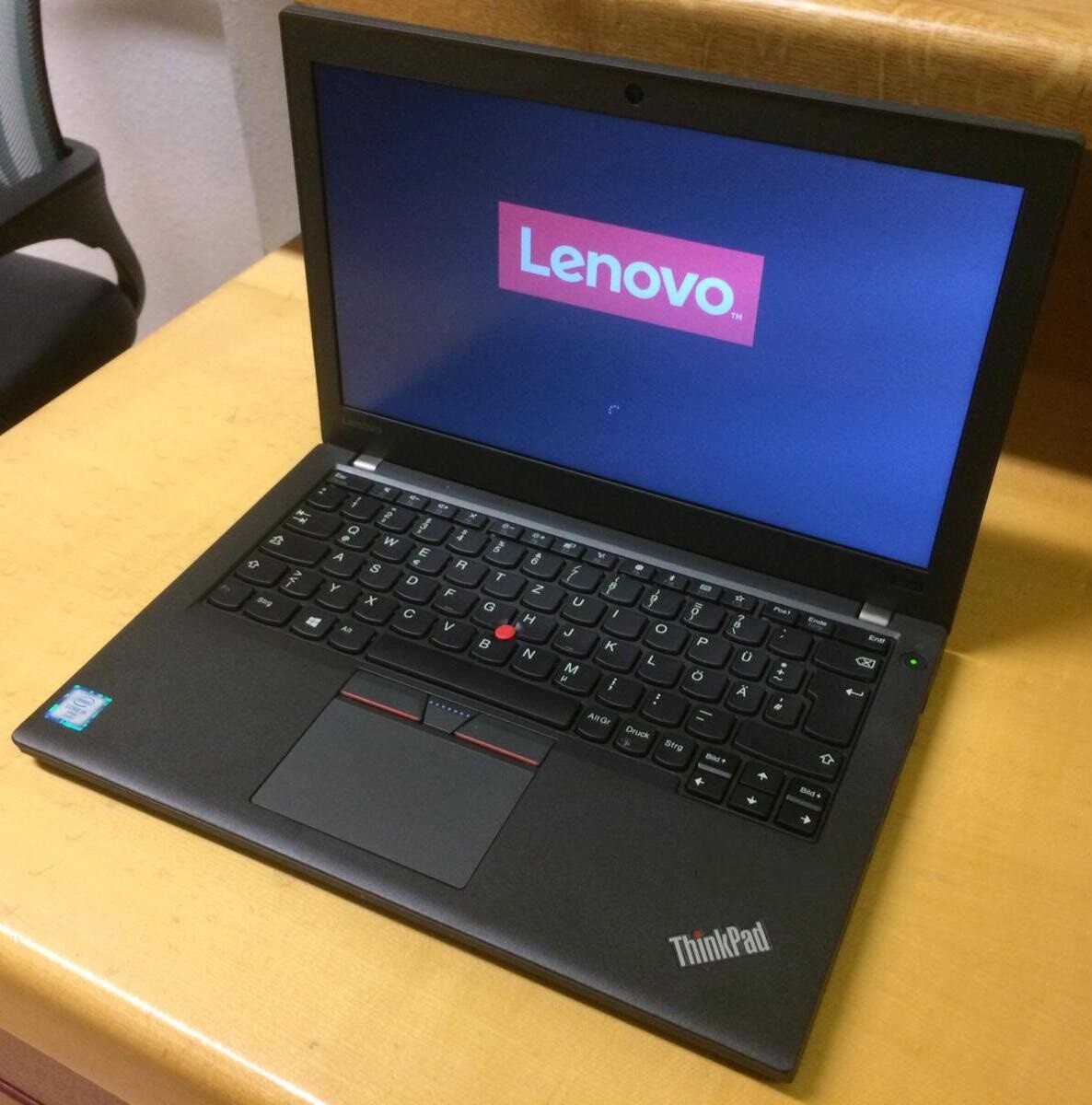 Ultrabook Lenovo ThinkPad x260 i5-6300U-3GHz 8GB 180SSD DE-BACKLIT WEBCAM HDMI