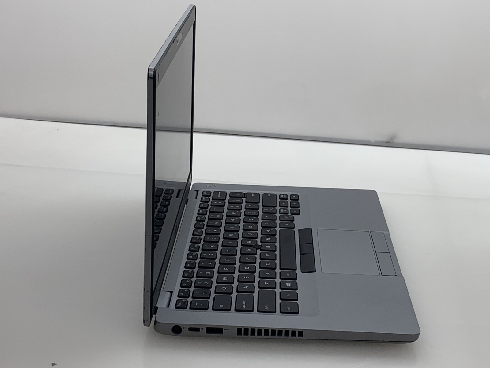 DELL LATITUDE 5410 i5-10210U@ 1.60GHz 8GB RAM 256GB NVMe NO OS WAC *READ