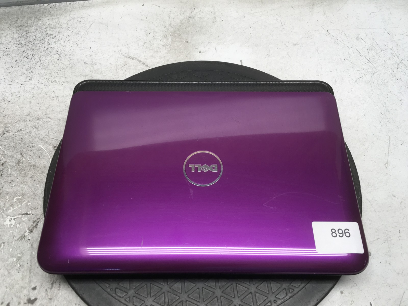 Dell Inspiron Mini 1012 Intel Atom N450 1.66GHz 2 GB NO HDD No Batt