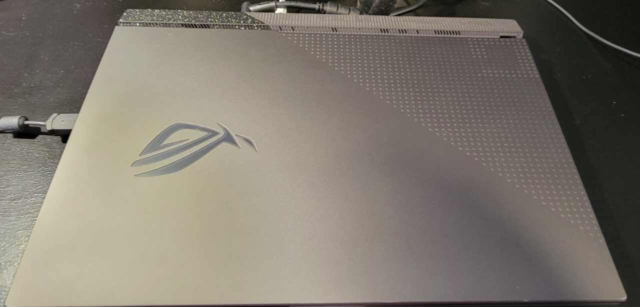 ROG Strix G17 Gaming Laptop Ryzen 9 6900HX 64gb ram 3070ti 17″HDR Screen 4tb