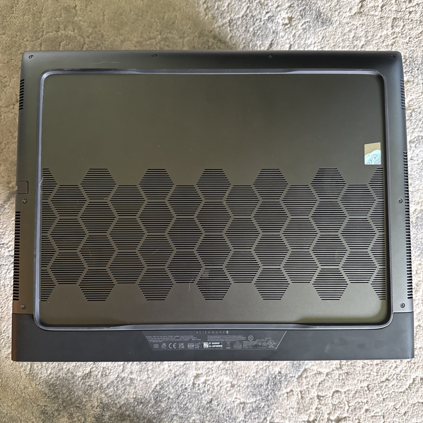 Dell Alienware M18 R1 i9-13900HX 64GB 2TB RTX 4090