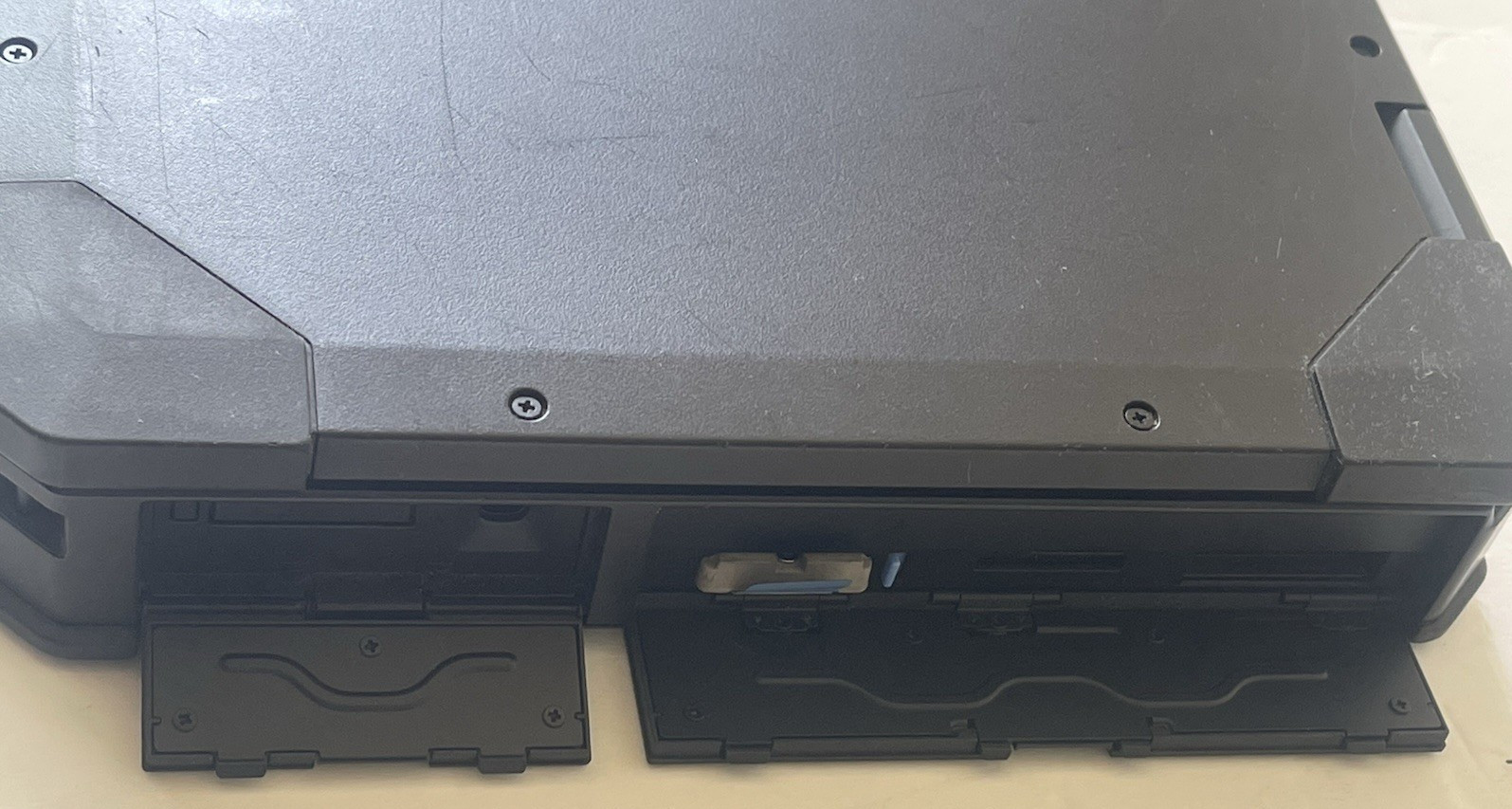 Dell Latitude 5424 Rugged Intel i5-8350U 16GB 256GB NVMe W11 Pro GPS LTE Touch