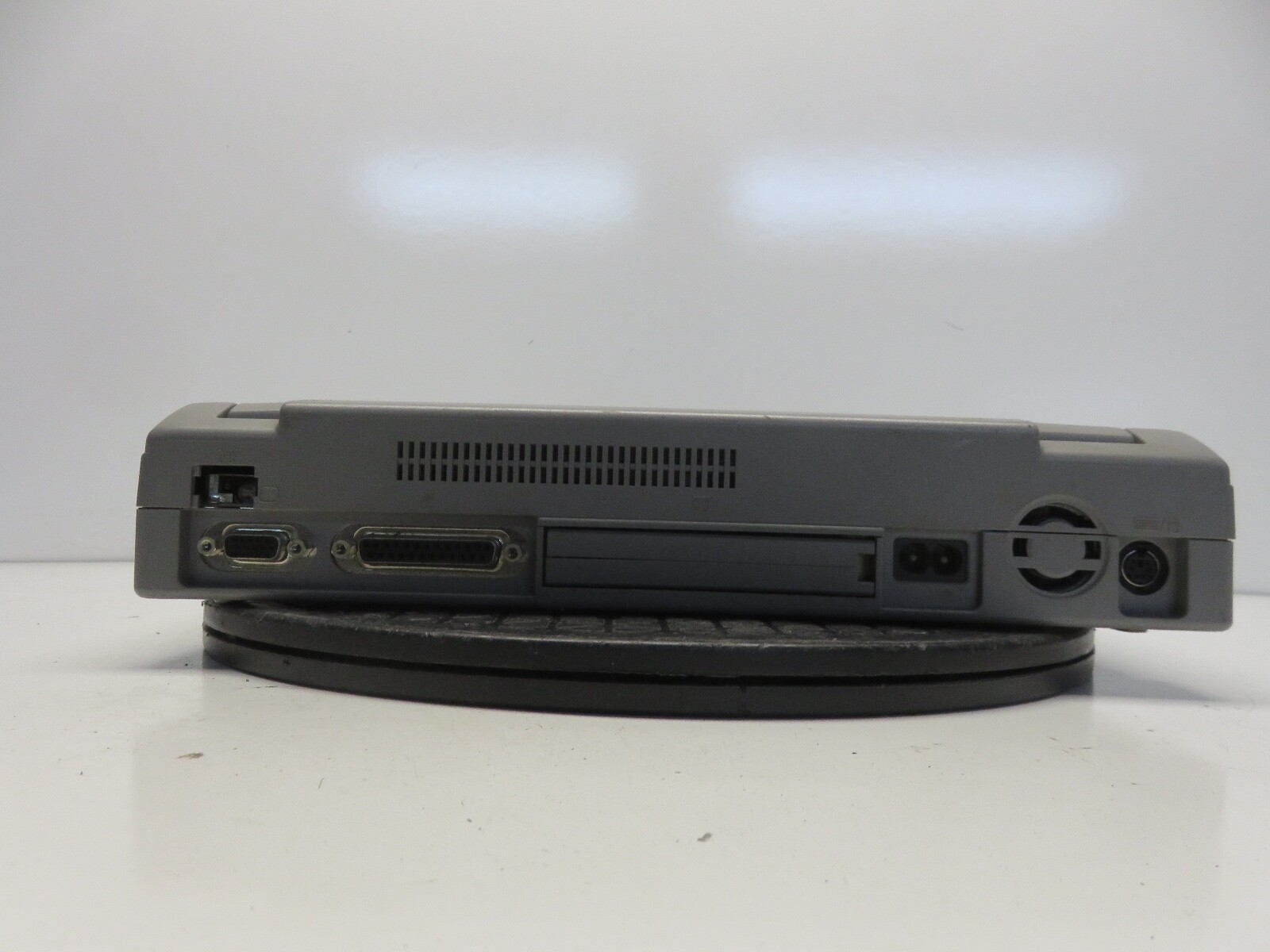 Toshiba Satellite Pro 430CDT Intel Pentium 120MHz 50 MB NO HDD No Batt