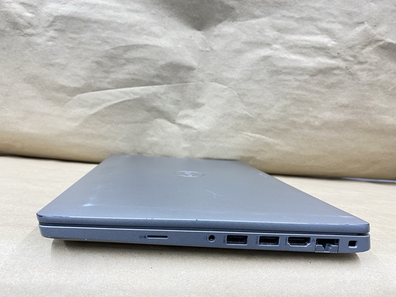 Dell Latitude 5420 – 14″ 1920×1080 – i5-1145G7 – 4GB – 256GB SSD – Win 11 Pro
