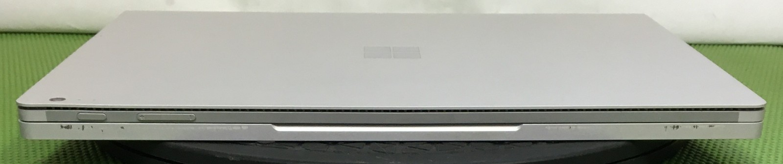 Microsoft Surface Book 2 i7-8650U 256GB NVMe GTX 1050 8GB – NO OS (AS-IS)