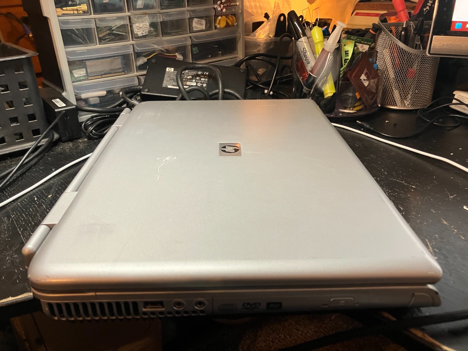 HP ZD8000 Vintage Gaming Laptop 17″ Pent 3GHz 32GB SSD 2.5GB RAM ATI X600 Win XP
