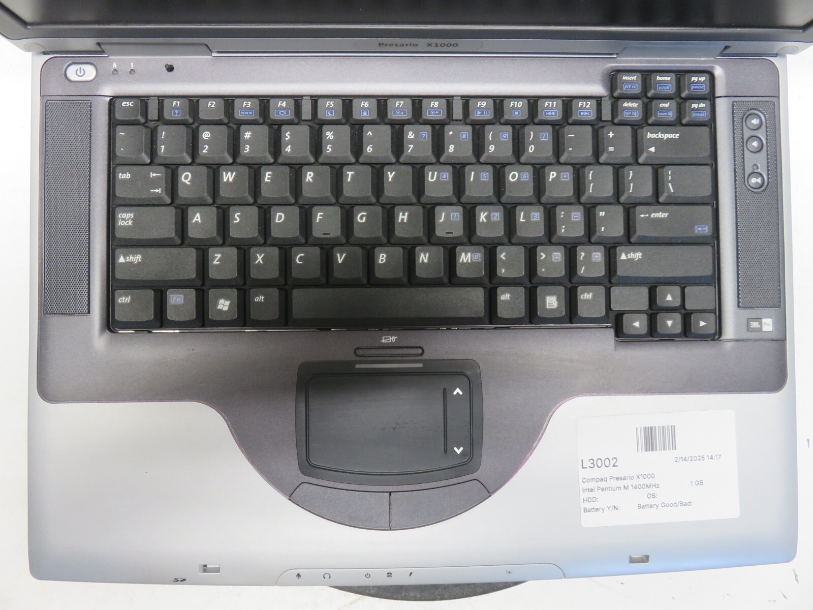 Compaq Presario X1000 Intel Pentium M 1400MHz 1 GB NO HDD No Batt