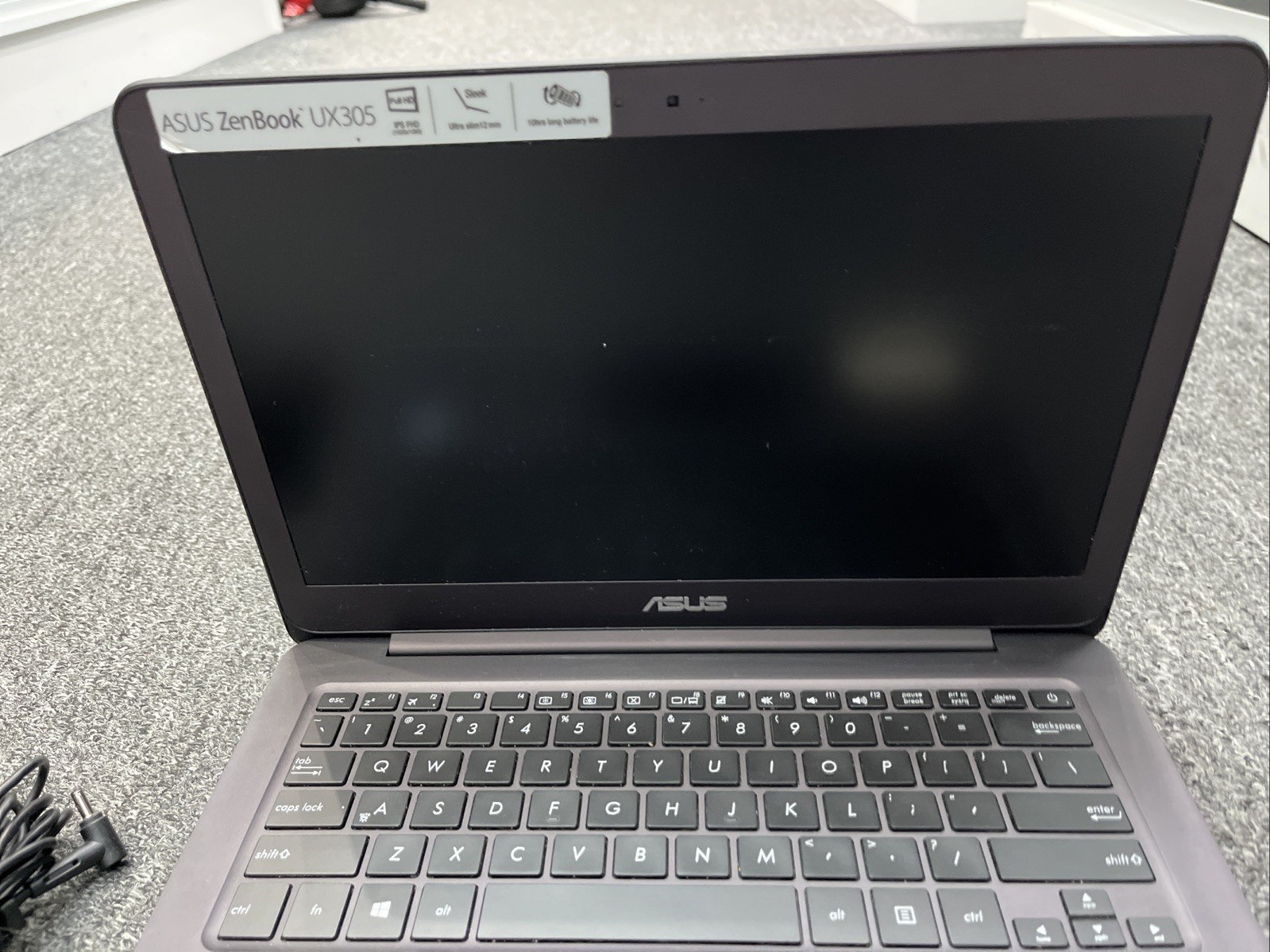 ASUS ZenBook UX305CA 13.3” Laptop – M3-6Y30 – 8GB RAM – 256GB SSD