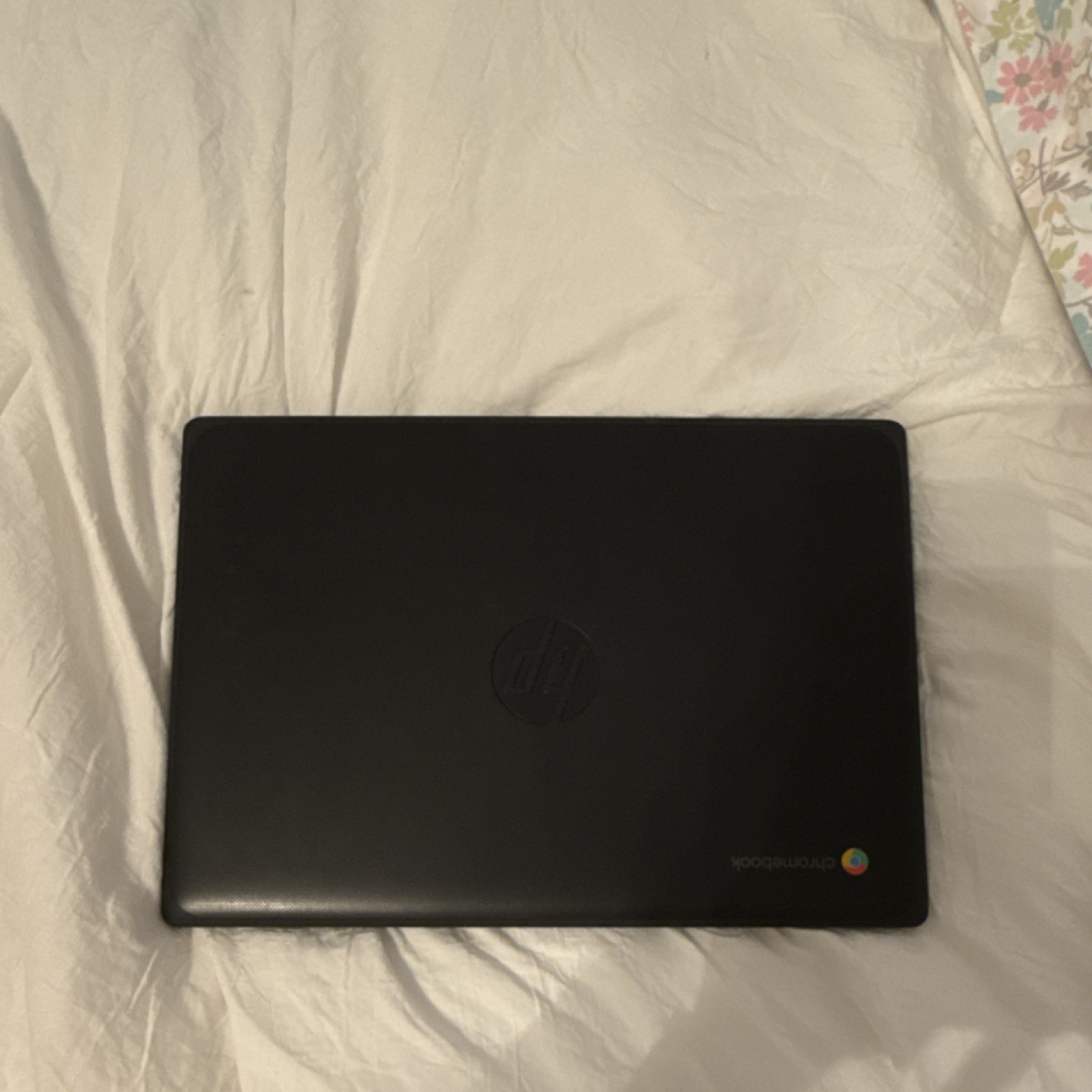 HP Chromebook 11 G4 EE 11.6″ Celeron Laptop w/ Charger & UZBL Case