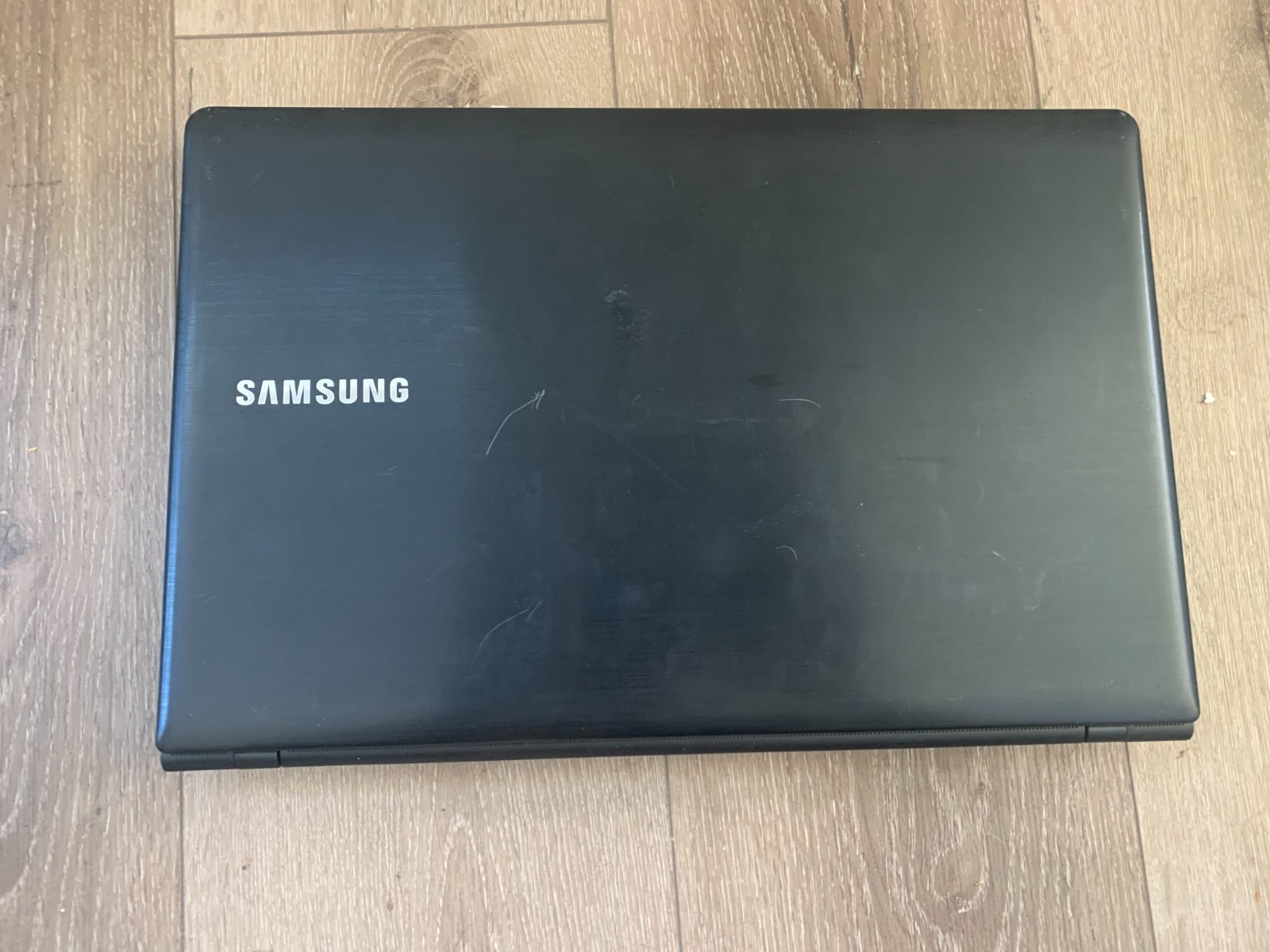 Samsung NP300E5A-A02UB 15.6″ Intel Core i3-2350M 2.30GHz 6GB RAM 320GB HDD Win10