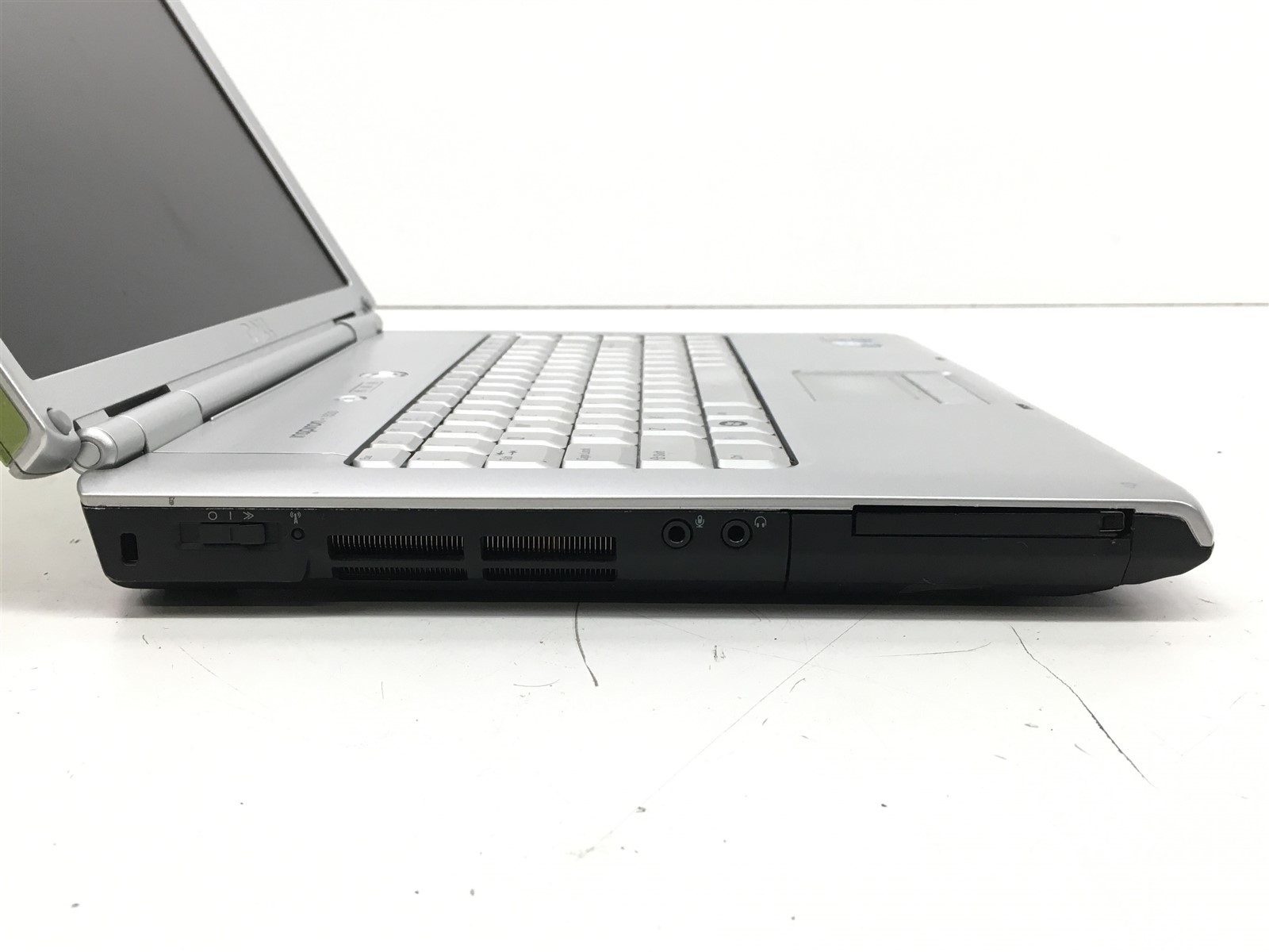 Dell Inspiron 1520 Core 2 Duo 1.50GHz 2GB RAM No HDD No OS 15.25″