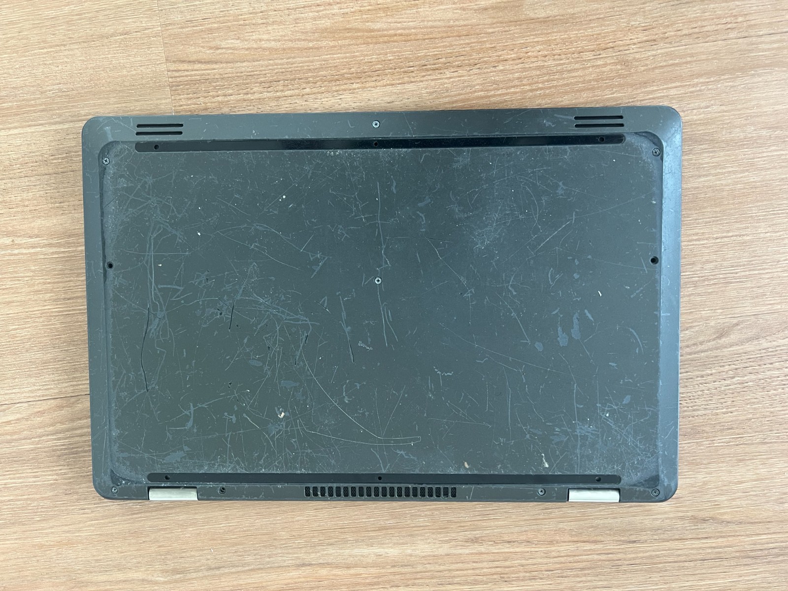 Dell Inspiron 7558 – Intel Core i5-5200U (Used ~10 yrs old); Charger included