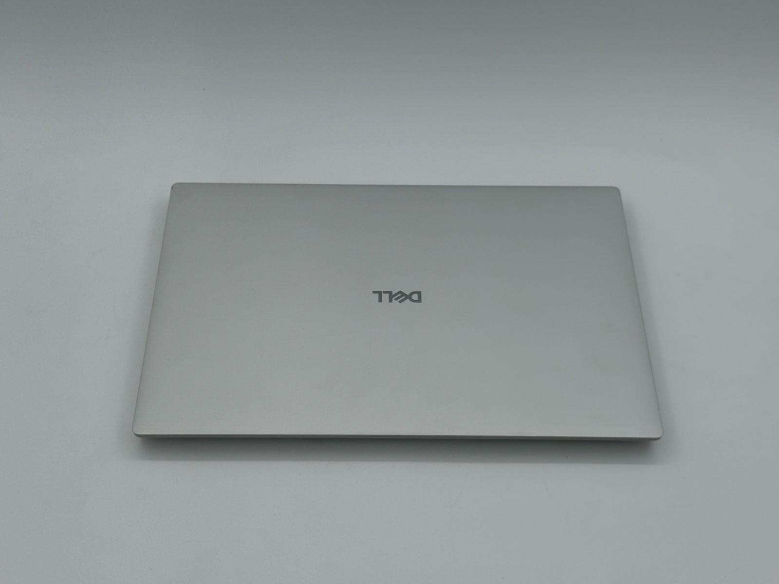 Dell Premium 14.5″ 3.2K OLED Touch Laptop Intel Ultra 7 255H 32GB 1TB SSD