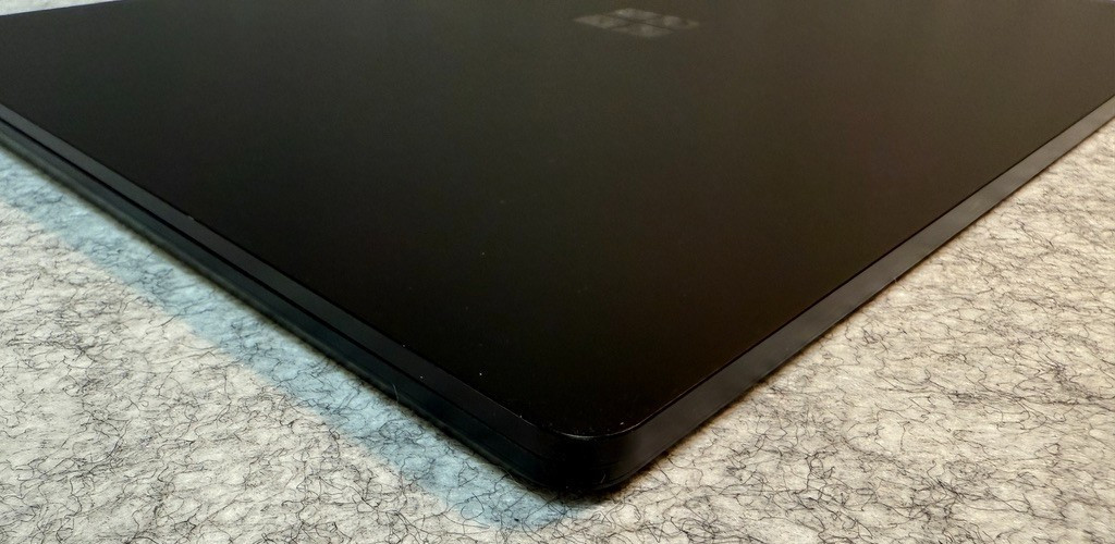 Microsoft Surface Laptop 3 15″ Intel i7-1065G7 16G 512GB SSD Windows 11 Pro
