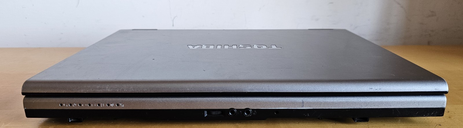 Toshiba Tecra A10-124 Windows 7 15.4″ Retrogaming N64 PS1 SNES SEGA Notebook PC