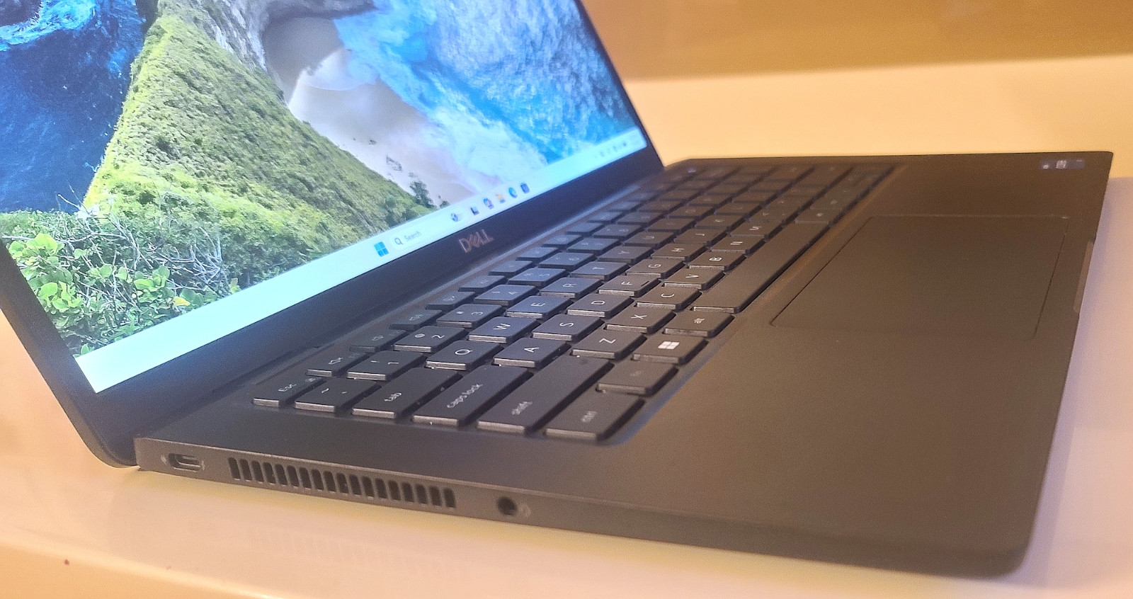 Dell Latitude 7420 Laptop i7-1185G7 256GB SSD 16GB RAM – Win 11 Pro, SSD@100%