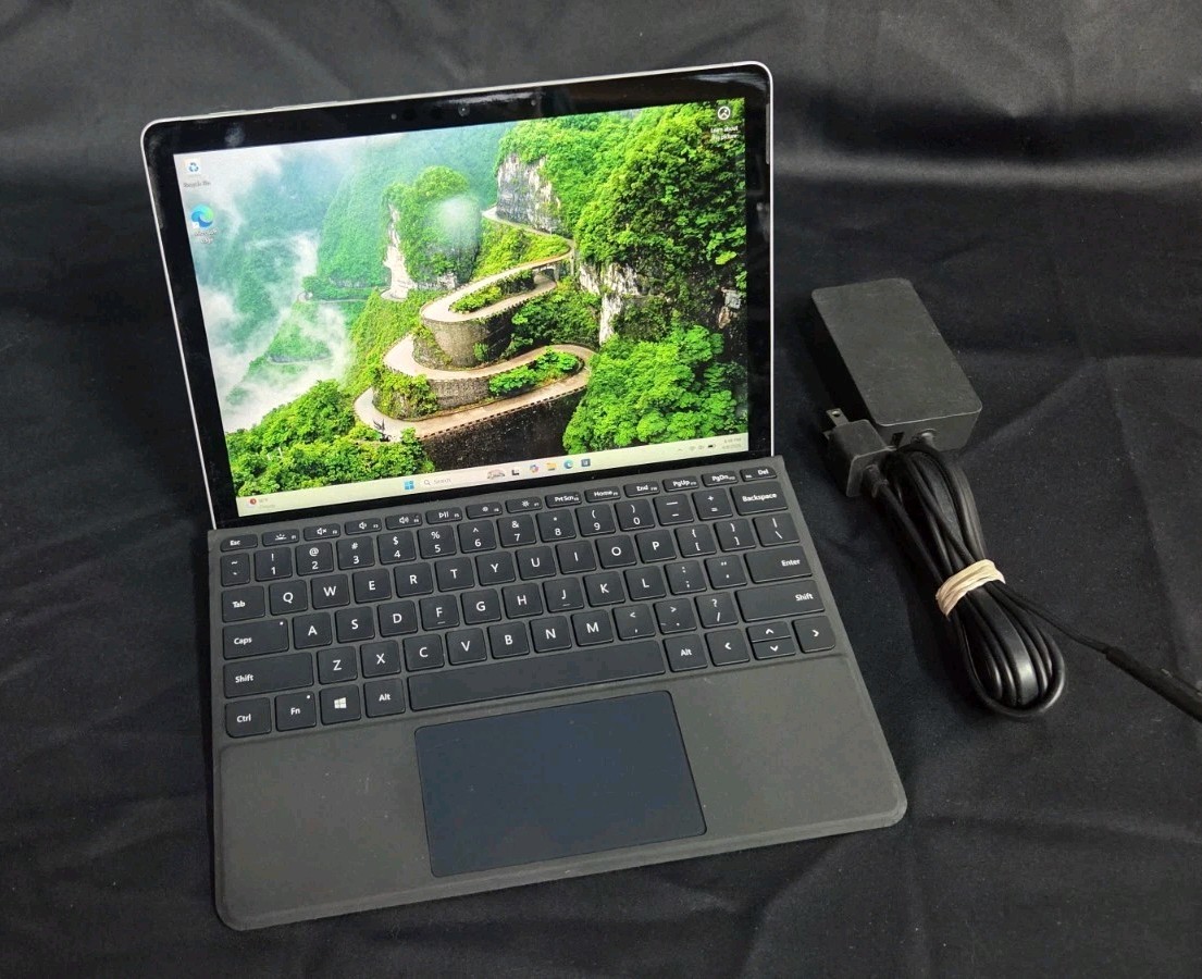 Microsoft Surface Go 2 touchscreen intel M3 8th 8GB RAM 128GB SSD Win11p Kb 1927