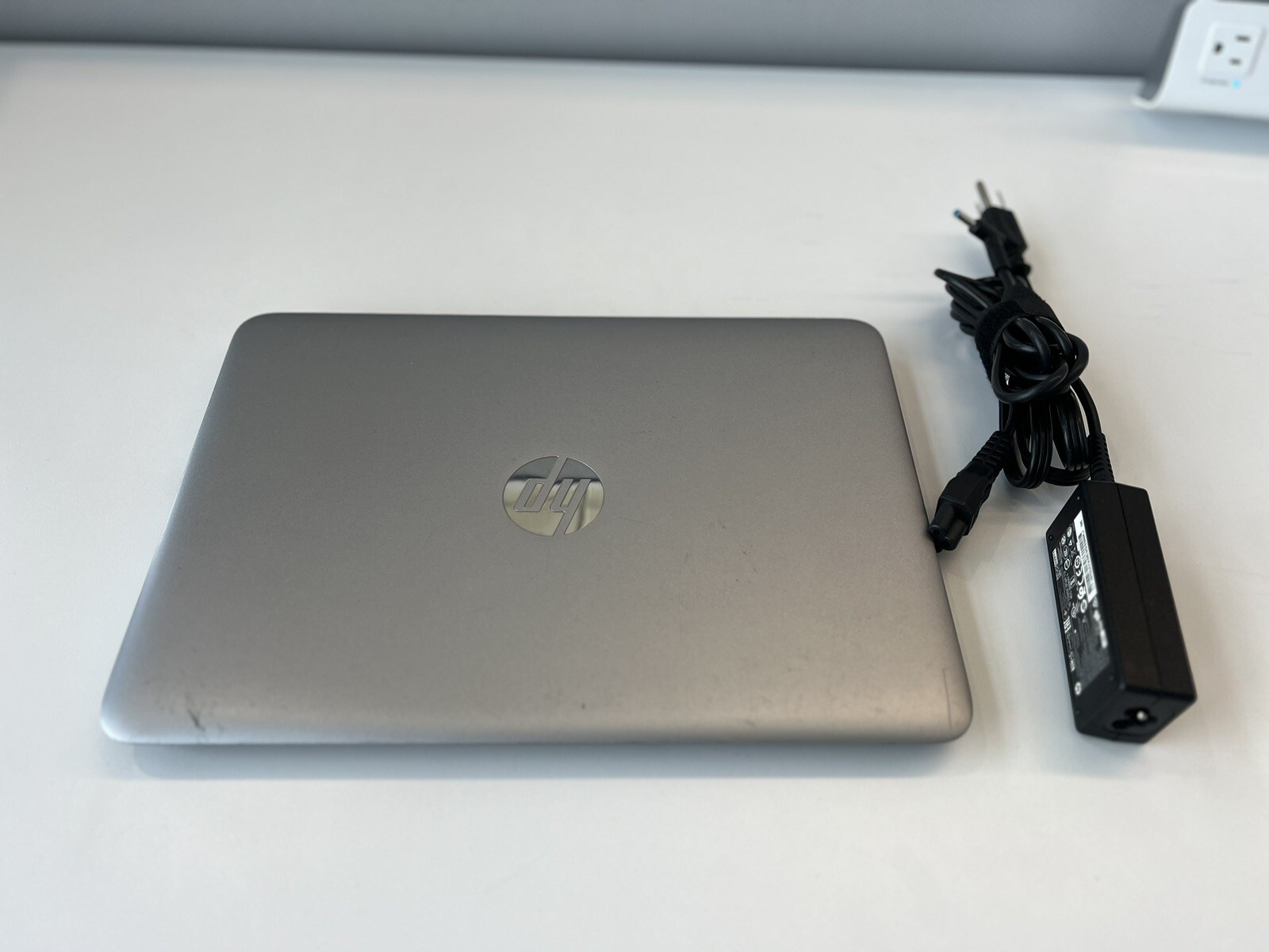 HP EliteBook 820 G4 12.5″ i7-7600U/ 8GB RAM/ 256GB SSD/ Windows 10